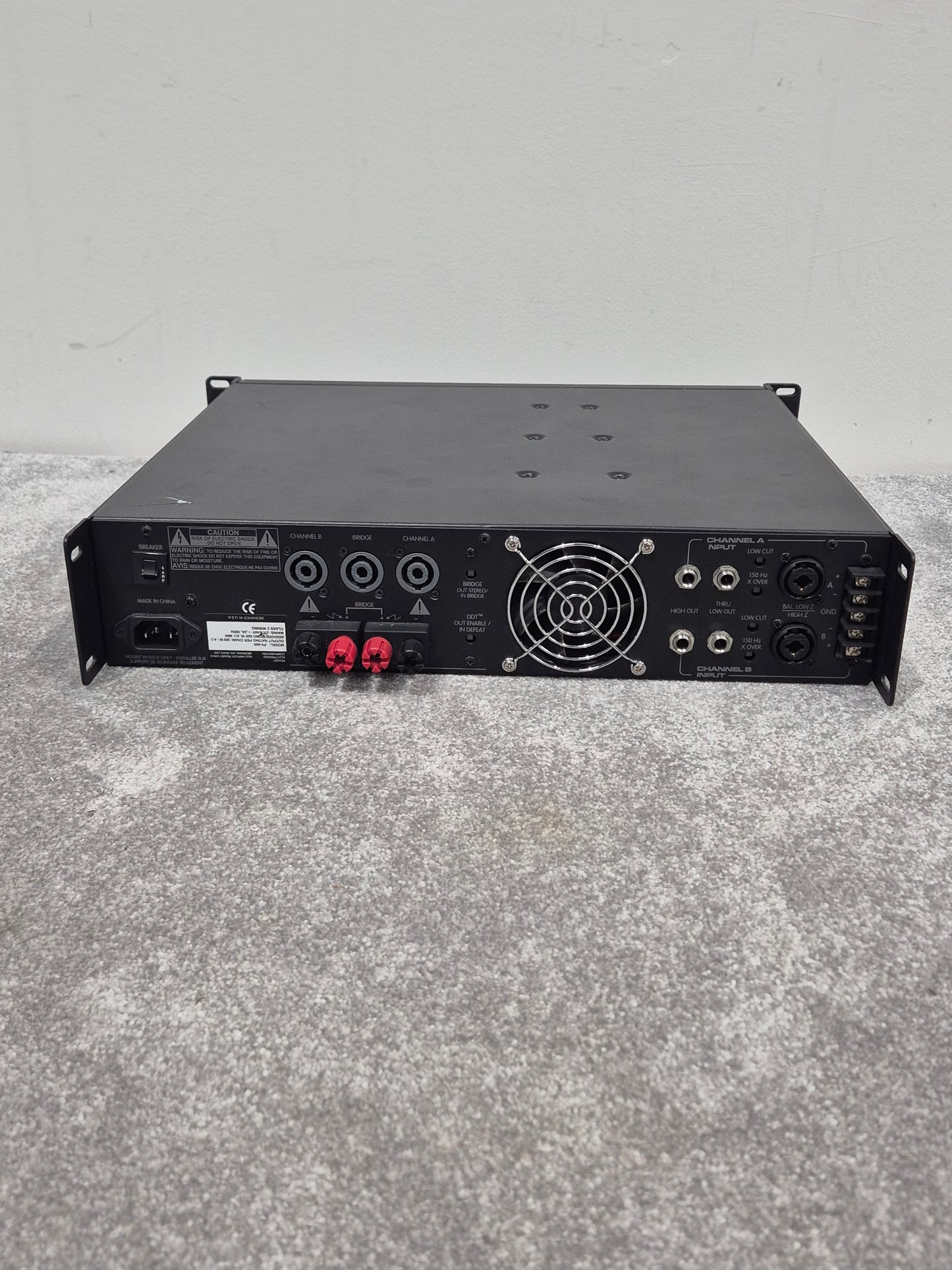 Peavey PV900 - Rackmount Stereo Power Amplifier (Spares or Repairs)