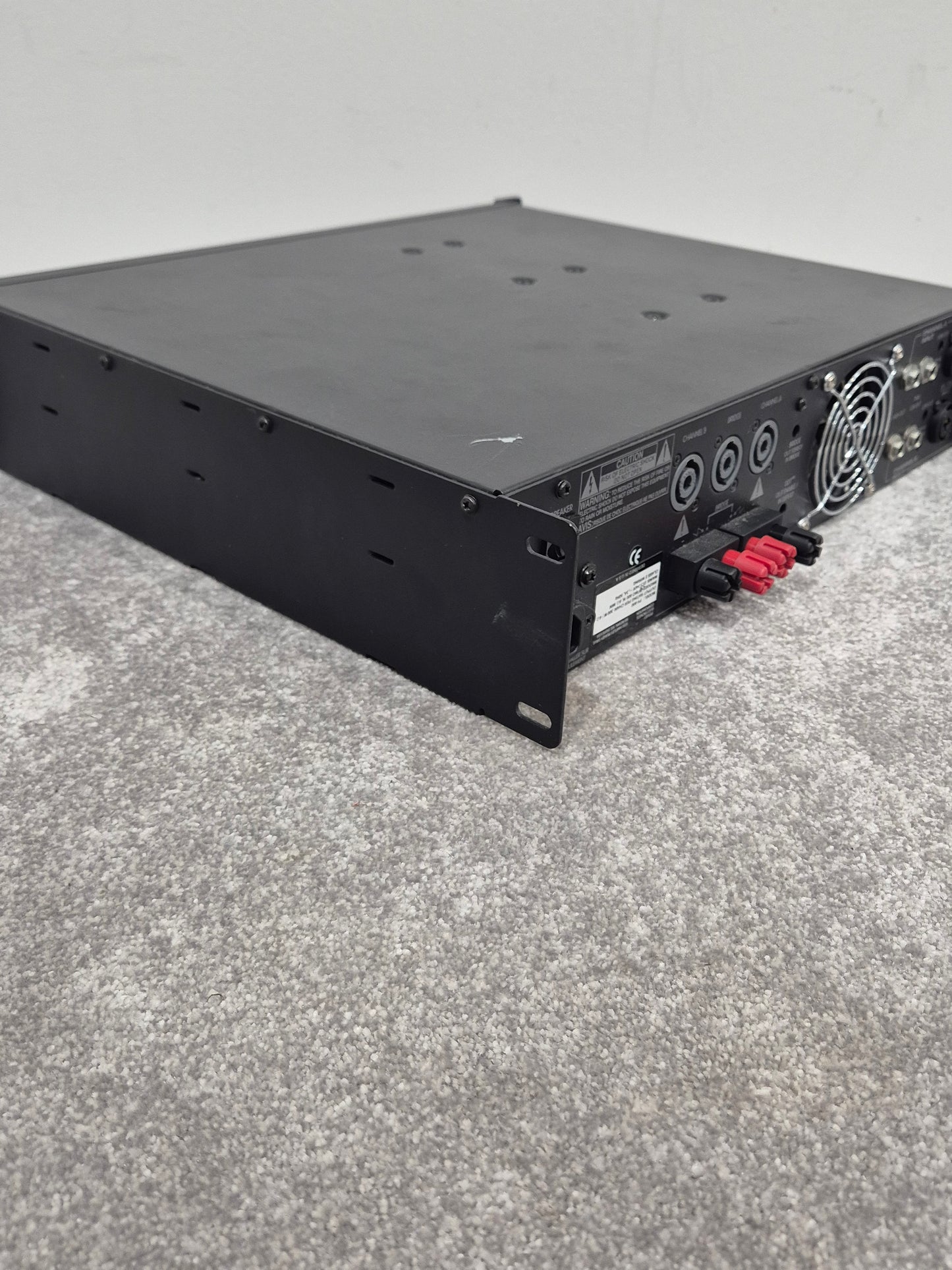 Peavey PV900 - Rackmount Stereo Power Amplifier (Spares or Repairs)