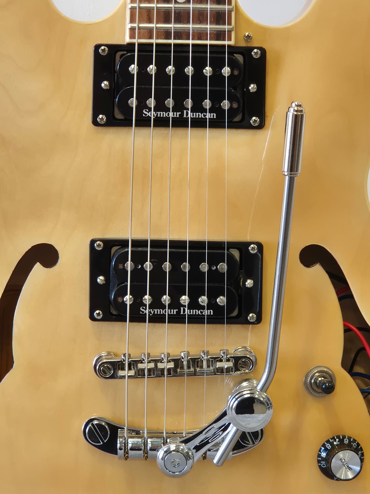 Epiphone ES-339 Pro Semi Hollow Electric Guitar Upgraded Seymour Duncan Pickups w/ Hard Case