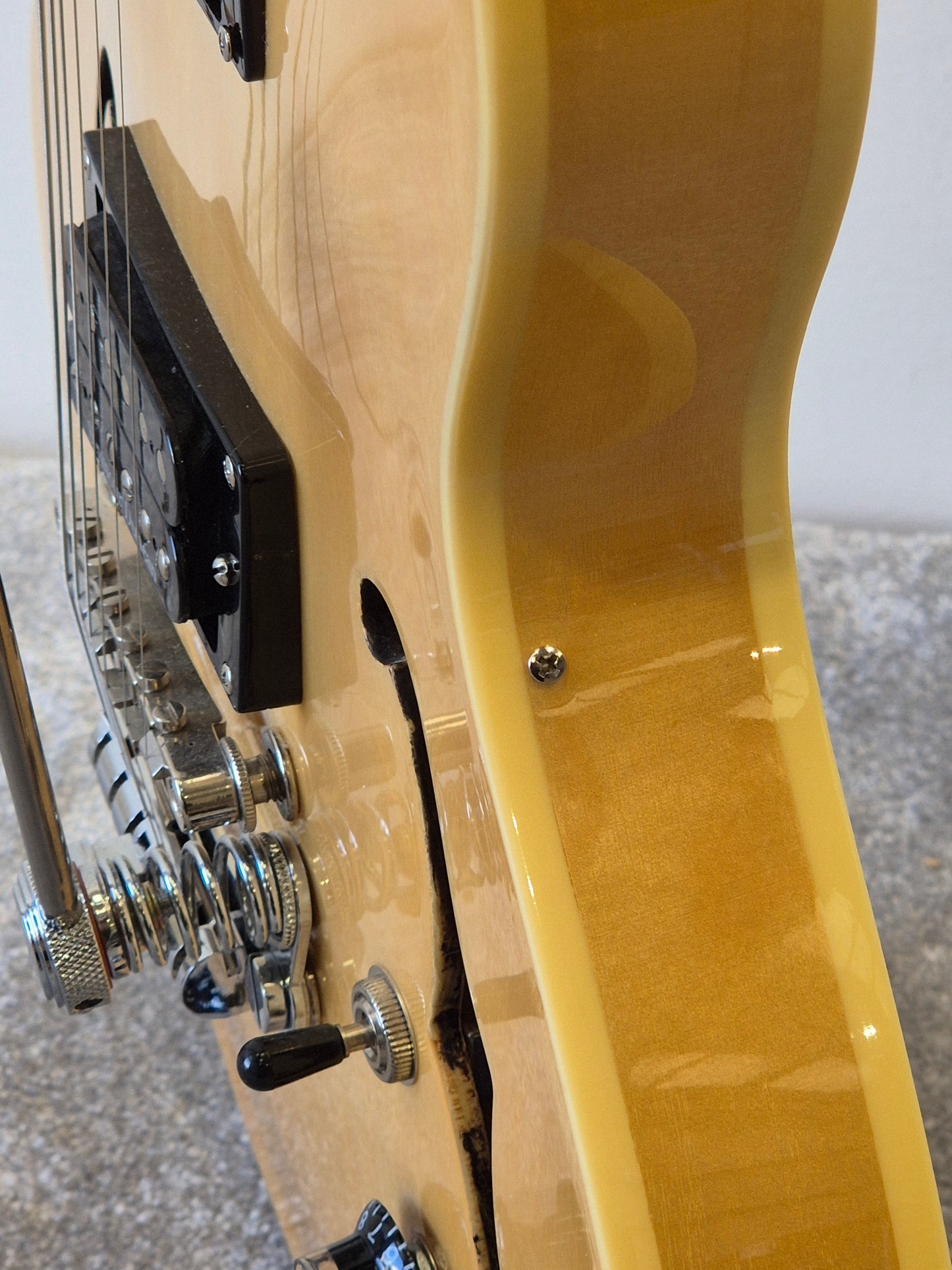 Epiphone ES-339 Pro Semi Hollow Electric Guitar Upgraded Seymour Duncan Pickups w/ Hard Case