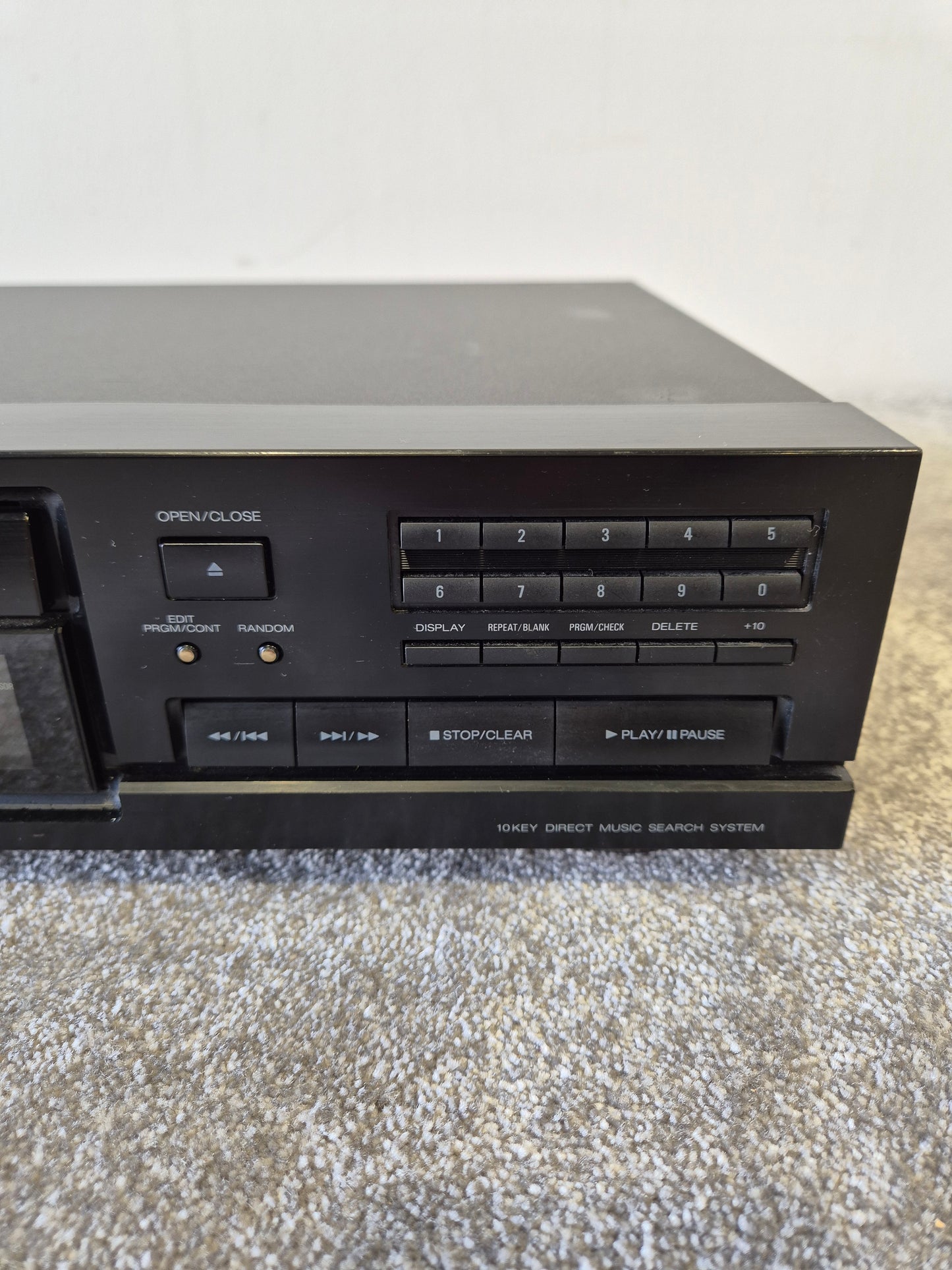 Aiwa XC-300 - Versatile Compact Disc Player