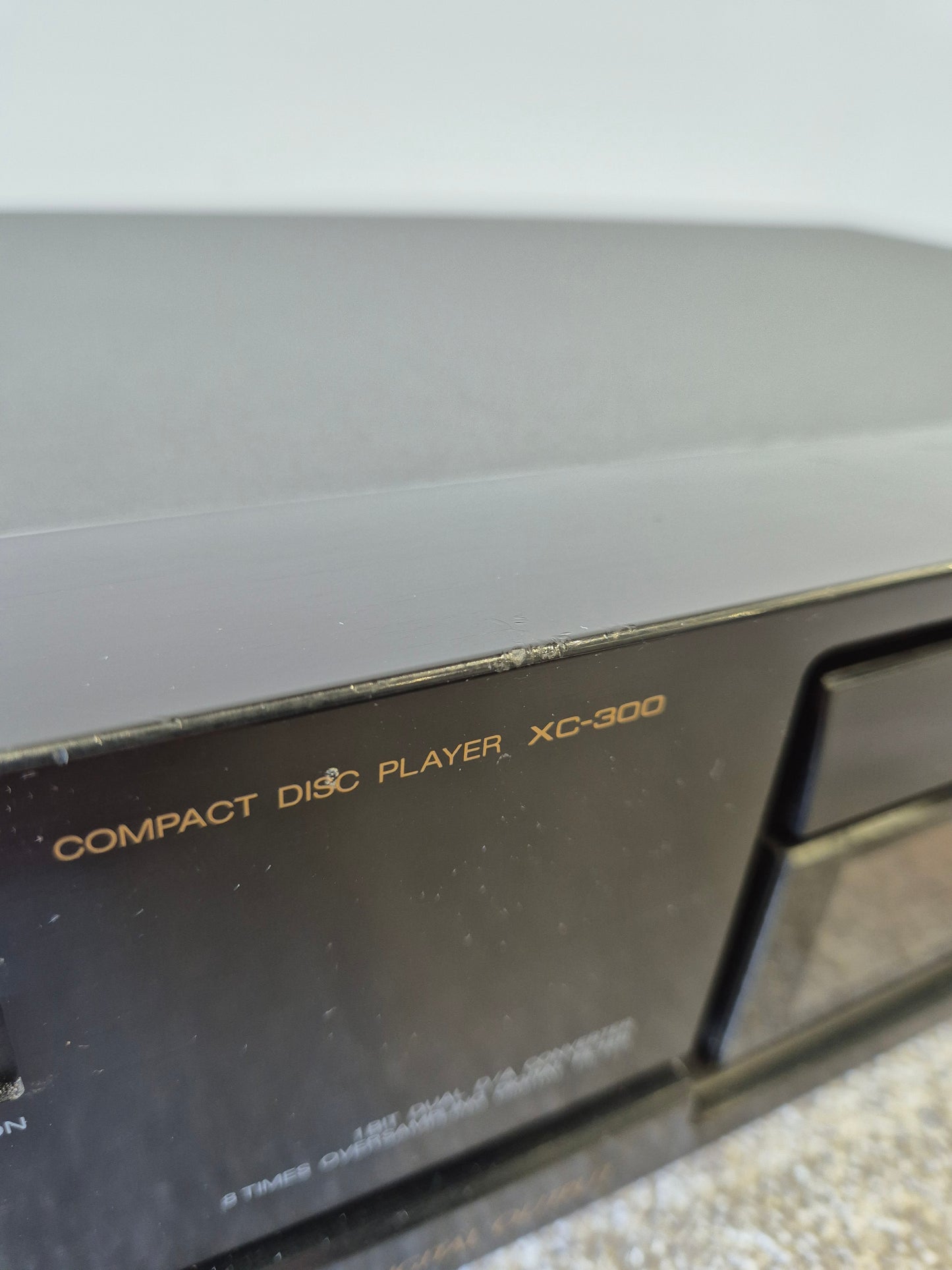 Aiwa XC-300 - Versatile Compact Disc Player