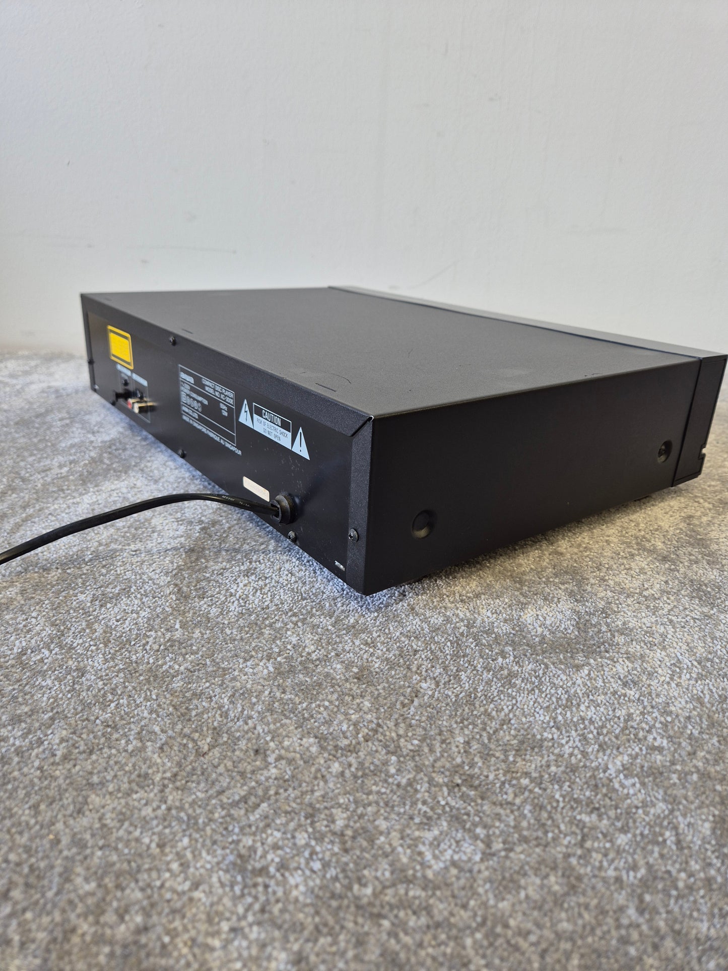 Aiwa XC-300 - Versatile Compact Disc Player