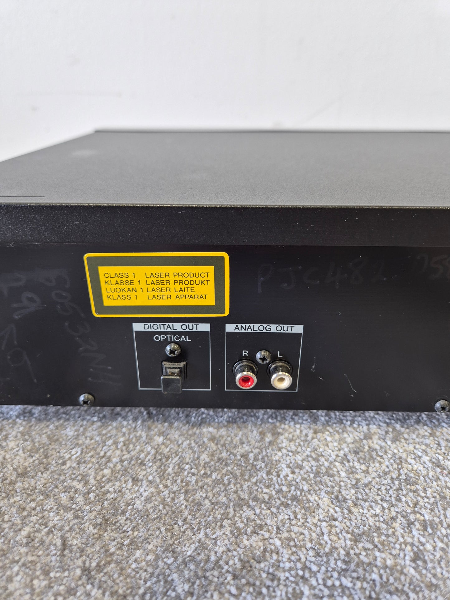 Aiwa XC-300 - Versatile Compact Disc Player