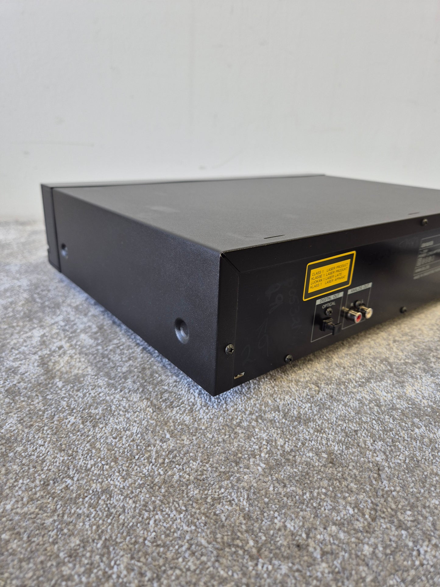 Aiwa XC-300 - Versatile Compact Disc Player