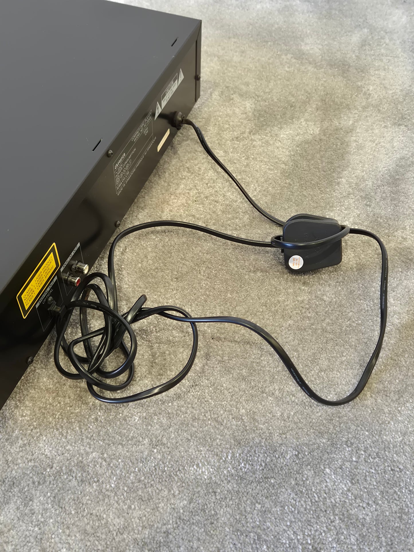 Aiwa XC-300 - Versatile Compact Disc Player