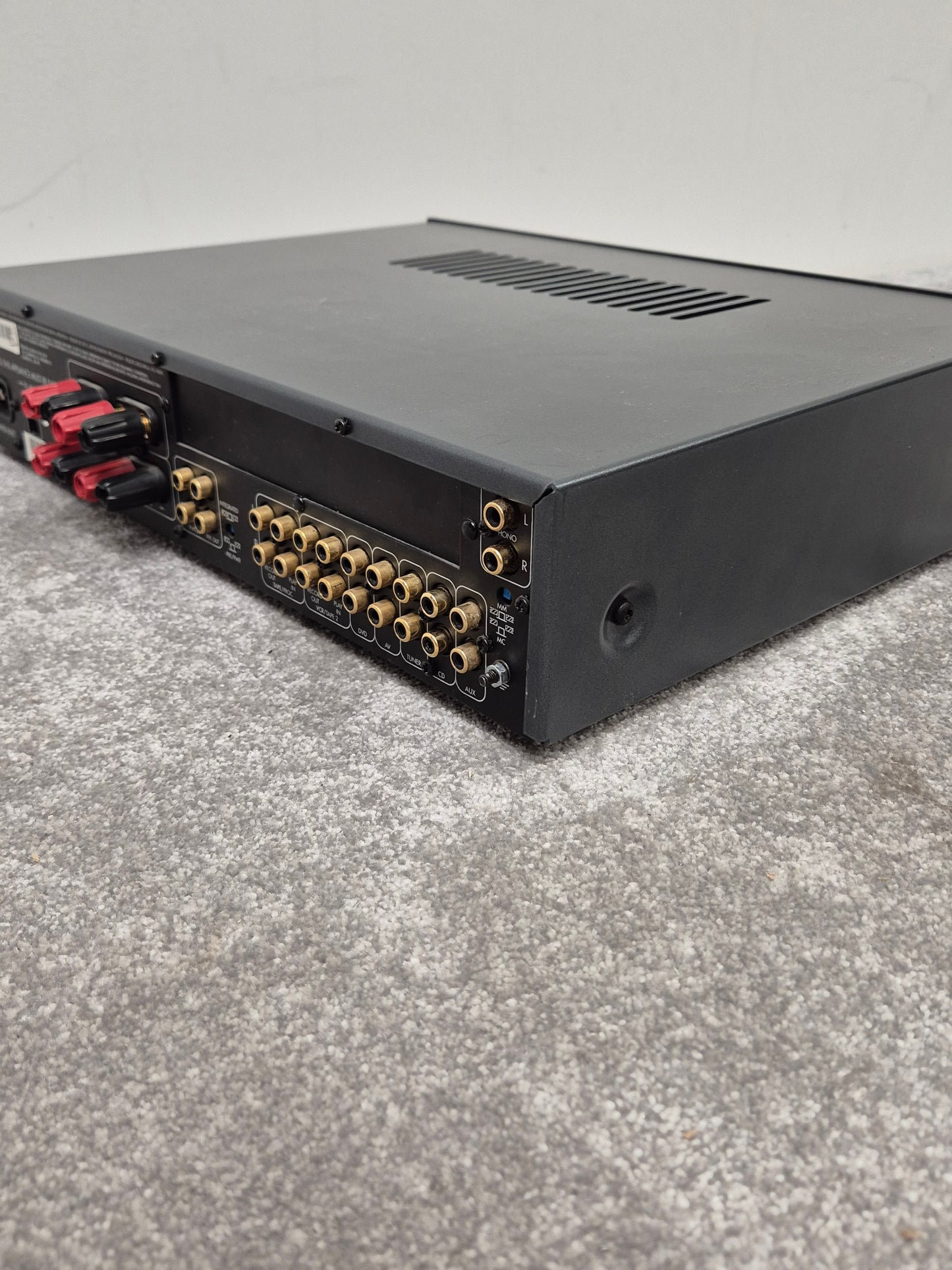 Arcam FMJ A32 - Integrated Amplifier