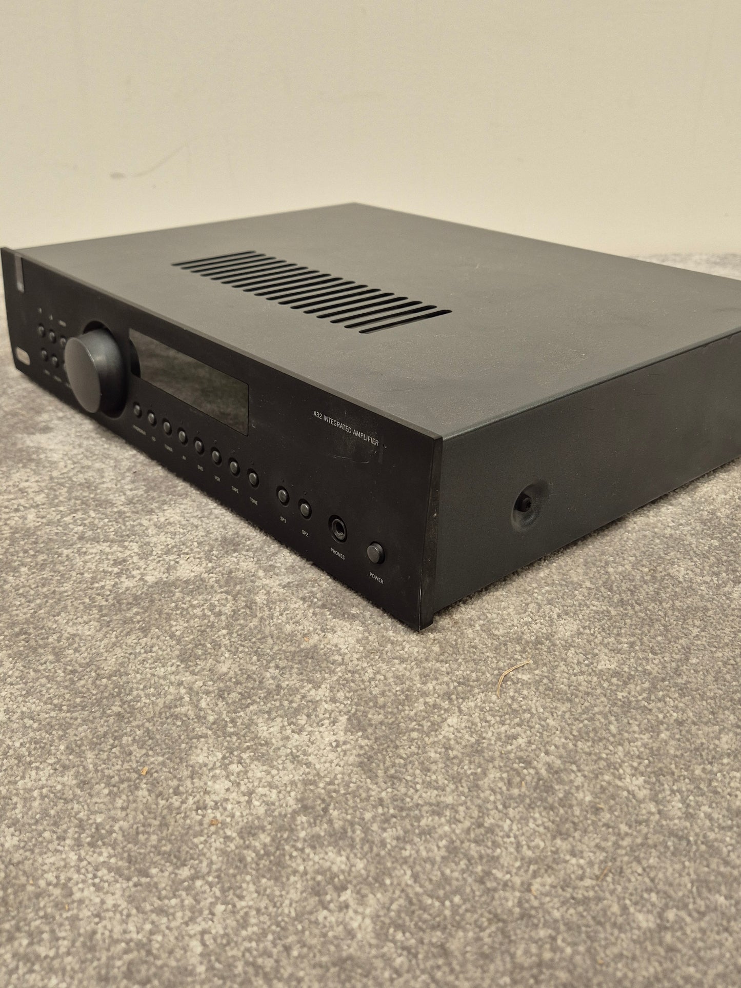 Arcam FMJ A32 - Integrated Amplifier