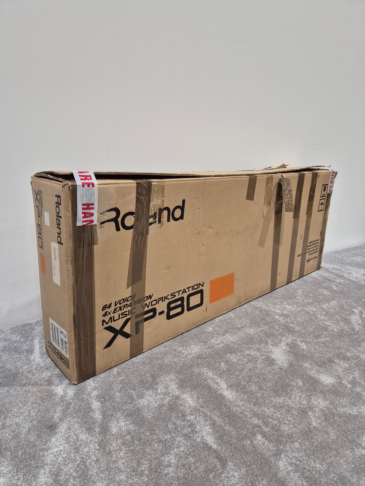 Roland XP-80 - Digital Music Workstation Synthesizer w/ Original Box Excellent