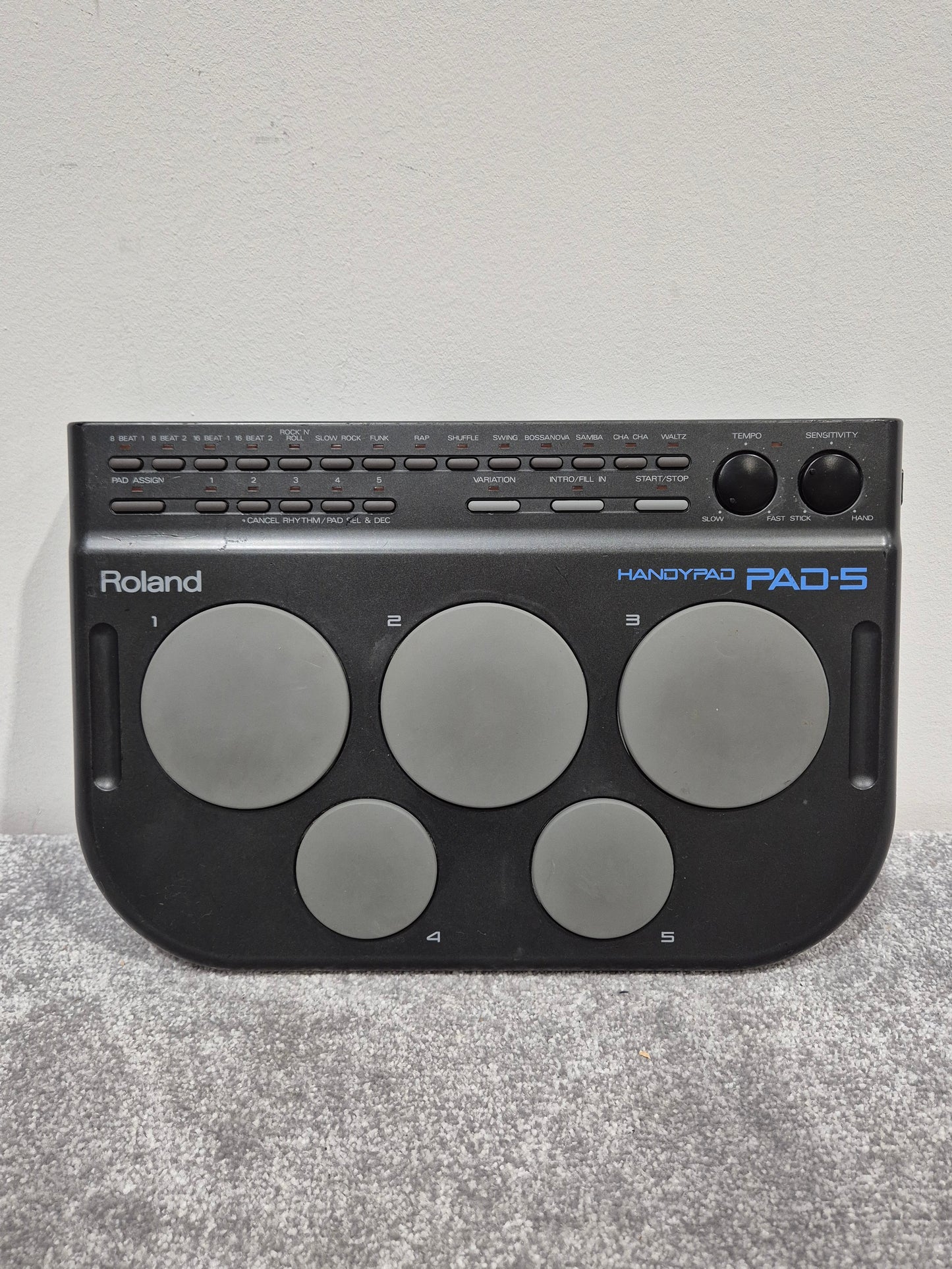 Roland Handypad Pad-5 - Portable MIDI Drum Controller