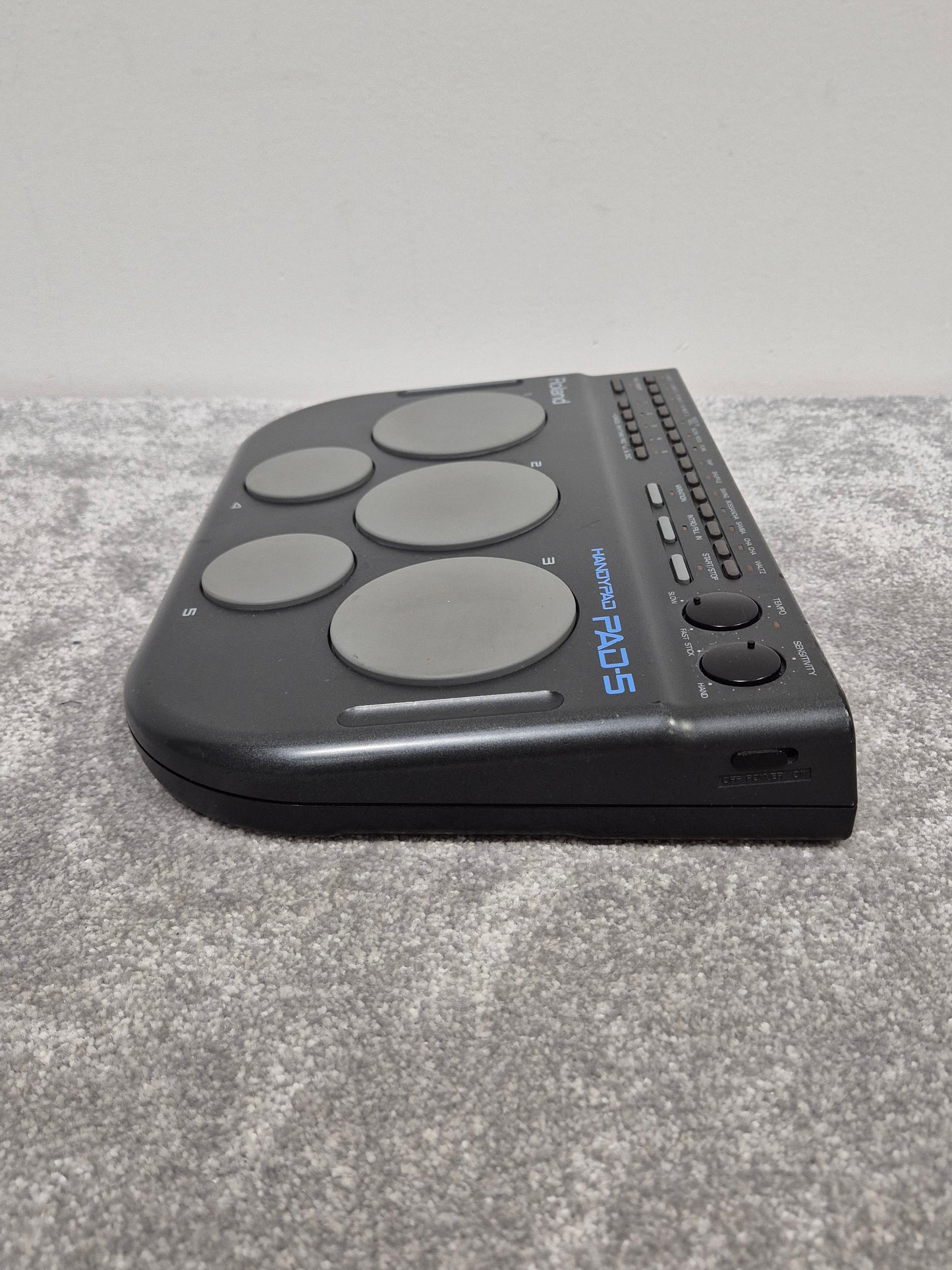 Roland Handypad Pad-5 - Portable MIDI Drum Controller