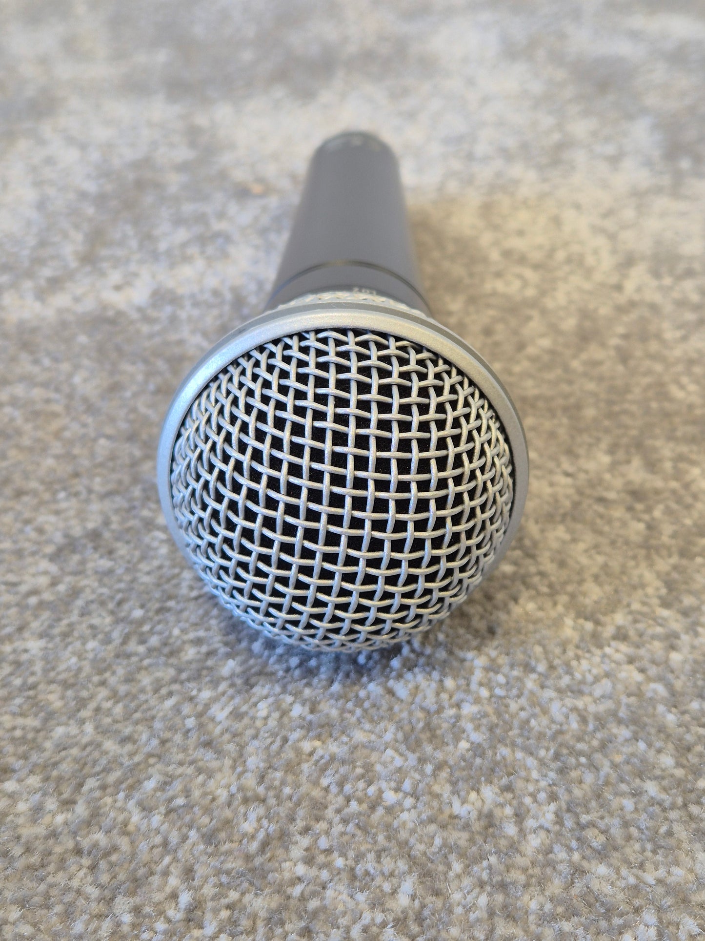 Behringer SL 84C - Dynamic Cardioid Microphone w/ Hard Case