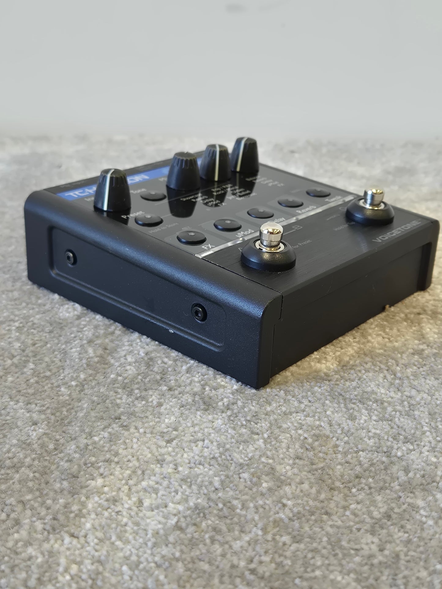 TC Helicon VoiceTone Create XT - Vocal Processor