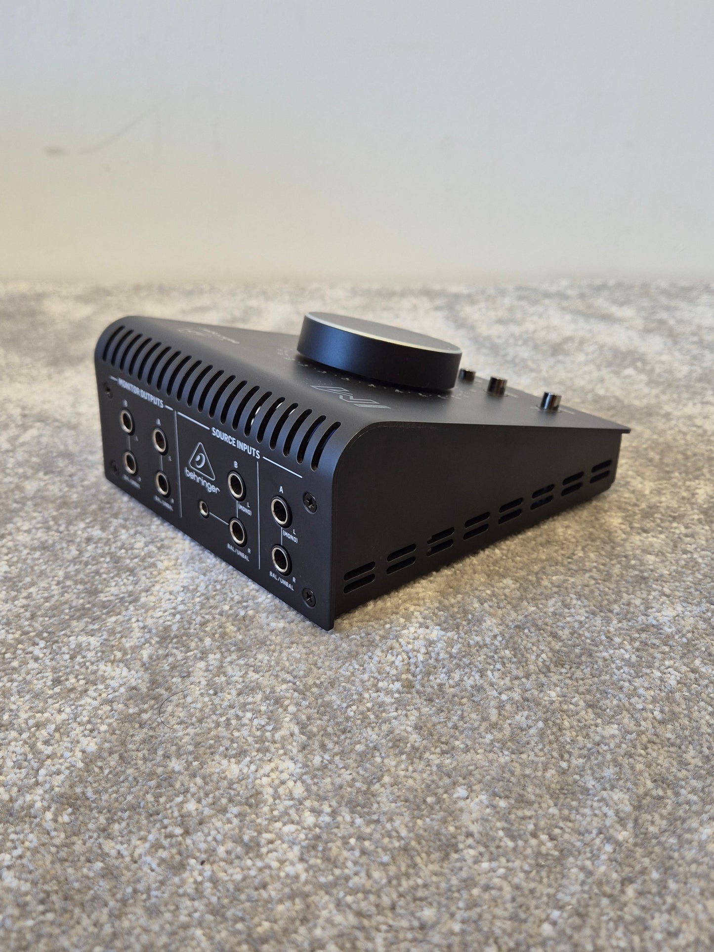 Behringer Studio M - Passive Monitor Controller w/ Original Box