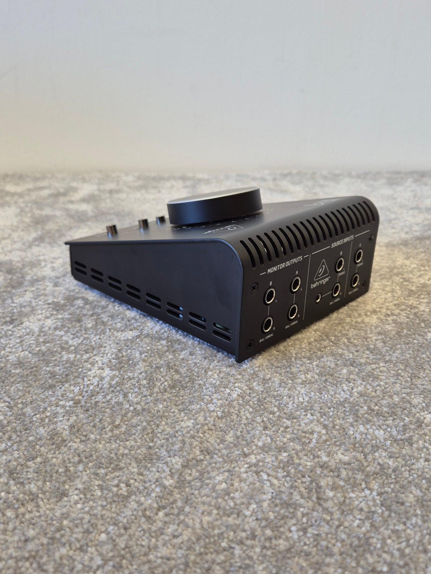 Behringer Studio M - Passive Monitor Controller w/ Original Box