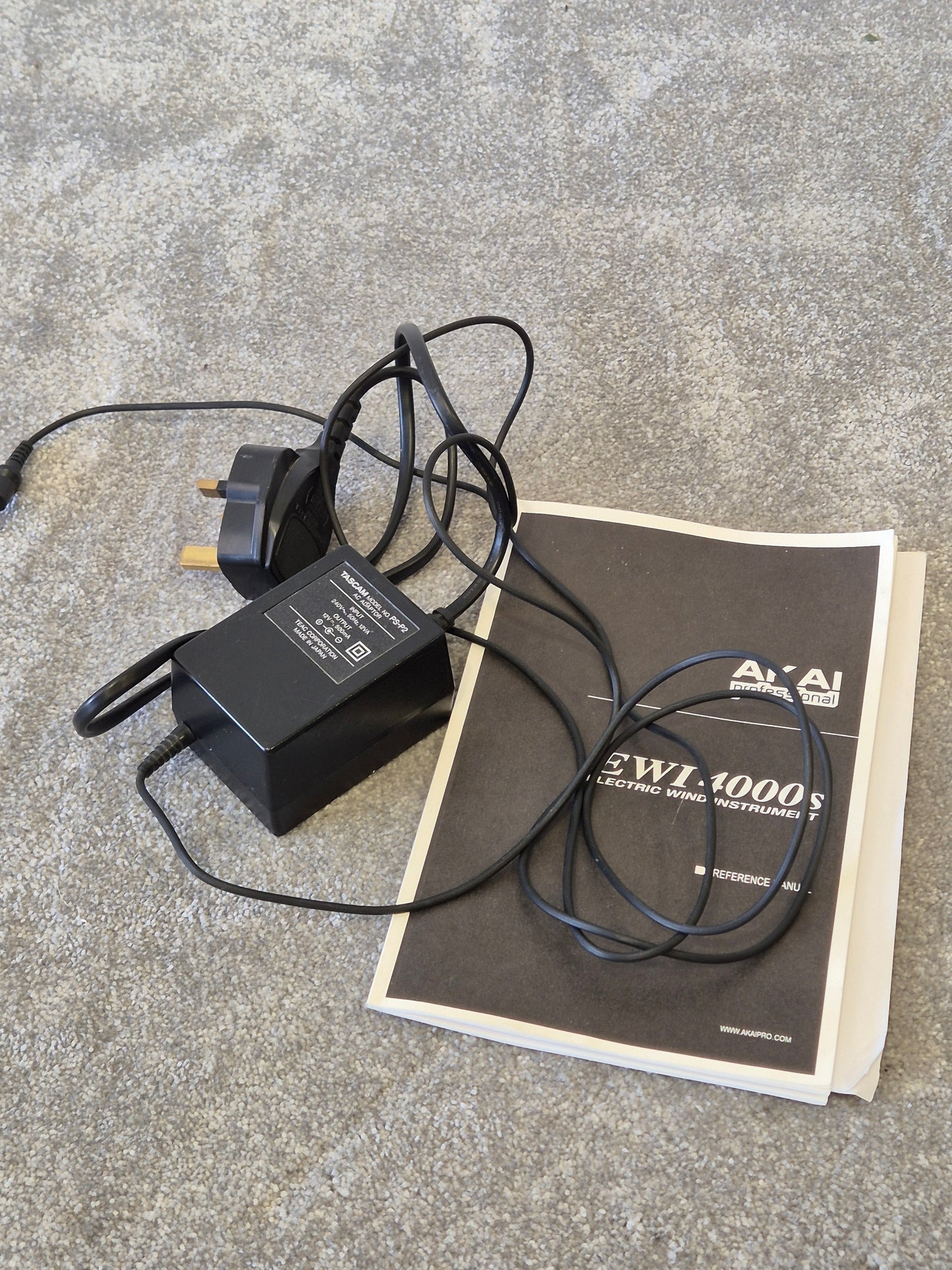 Akai Professional EWI4000S - Electronic Wind Controller w/ Hard Case