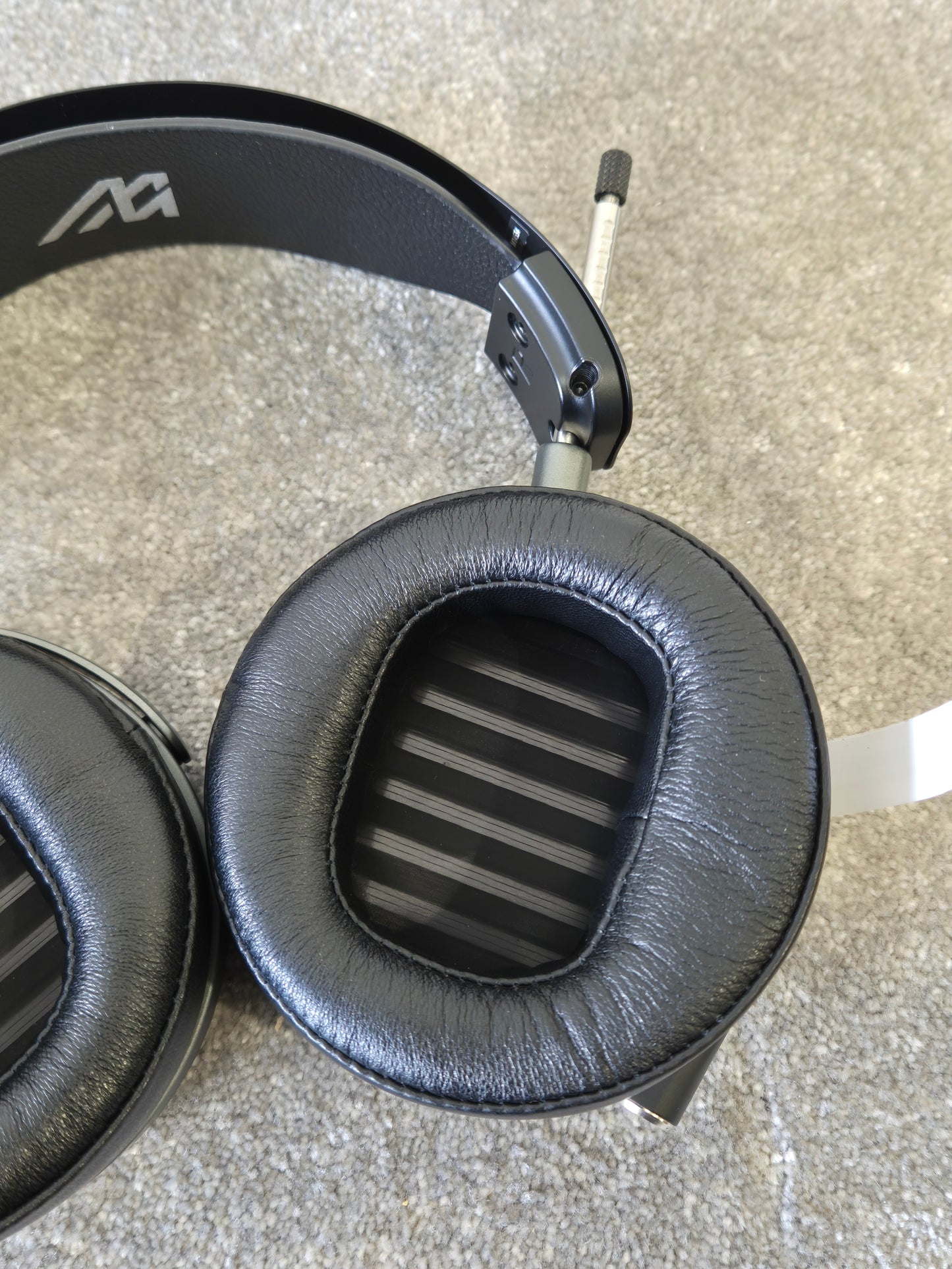 Audeze MM-500 - Professional Open Back Headphones w/ Case - New