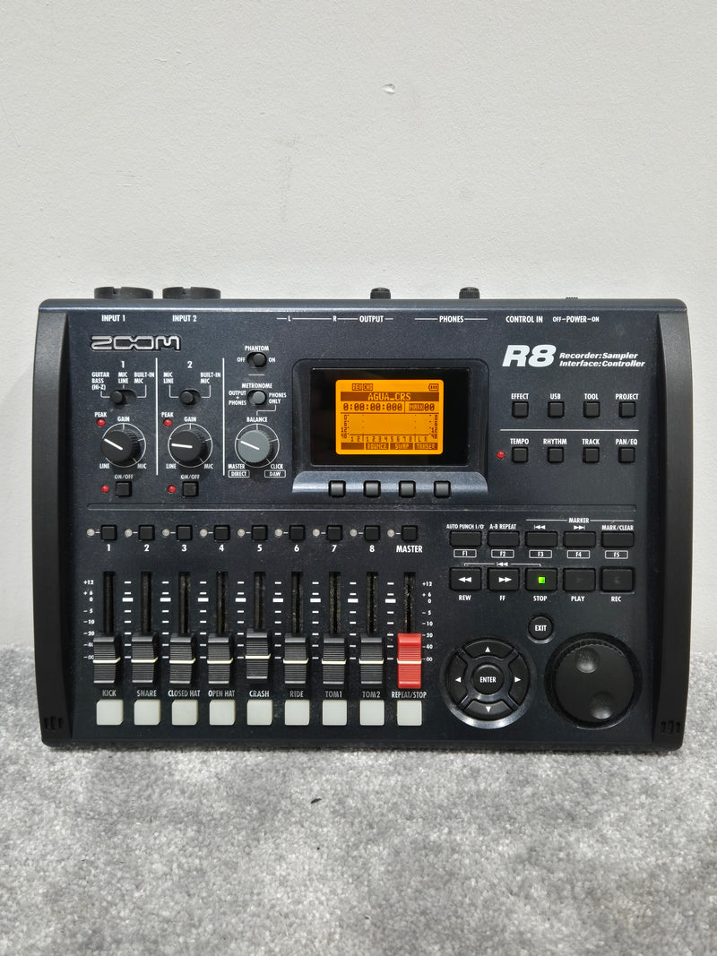 Zoom R8 - 8-Track SD Card Recorder w/ Case - image 1