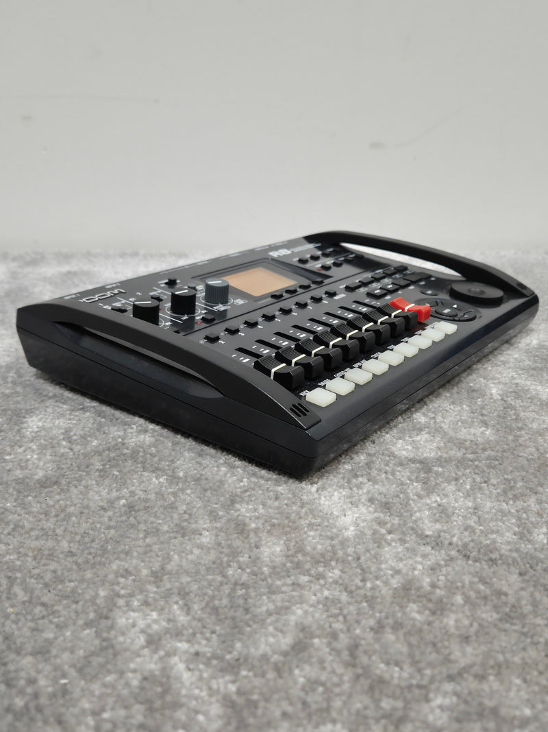 Zoom R8 - 8-Track SD Card Recorder w/ Case - image 4
