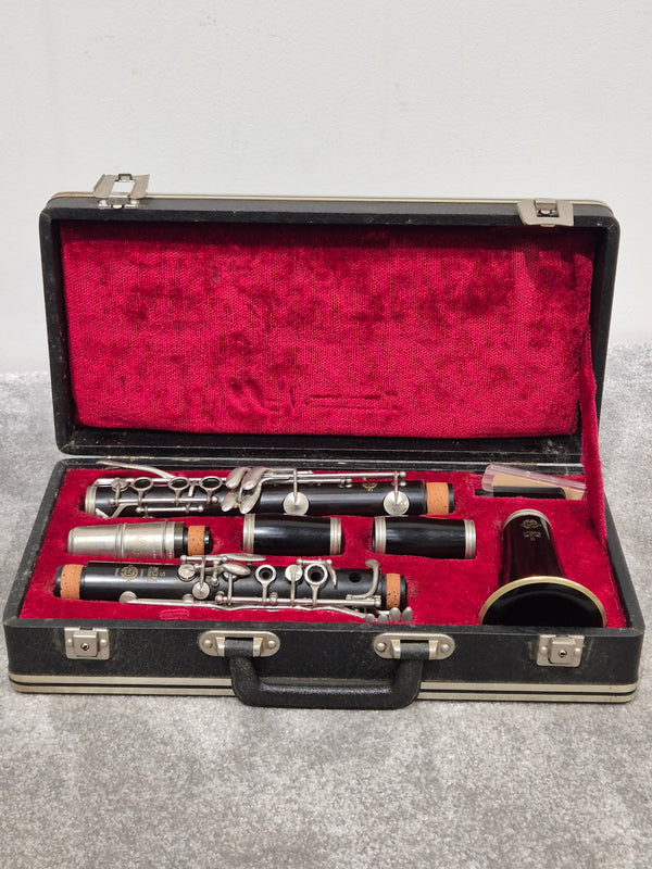 Selmer Series 10S - Professional B-FLAT Clarinet - Rich Tonal Quality - Excellent w/ Hard Case