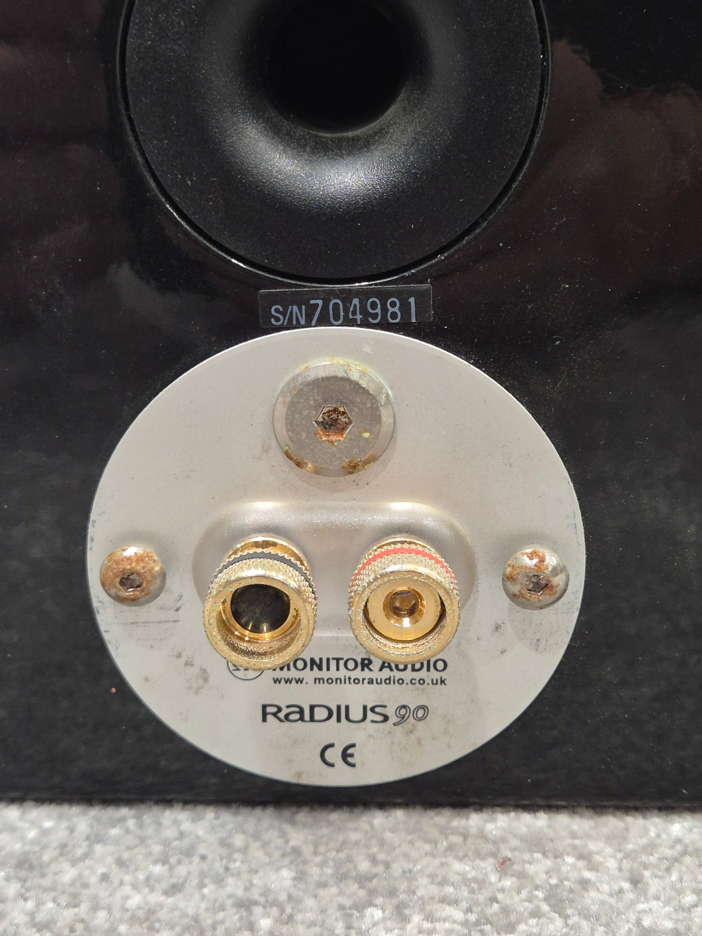 Pair of Monitor Audio Radius 90 Bookshelf Speakers – Good Condition – Fully Tested
