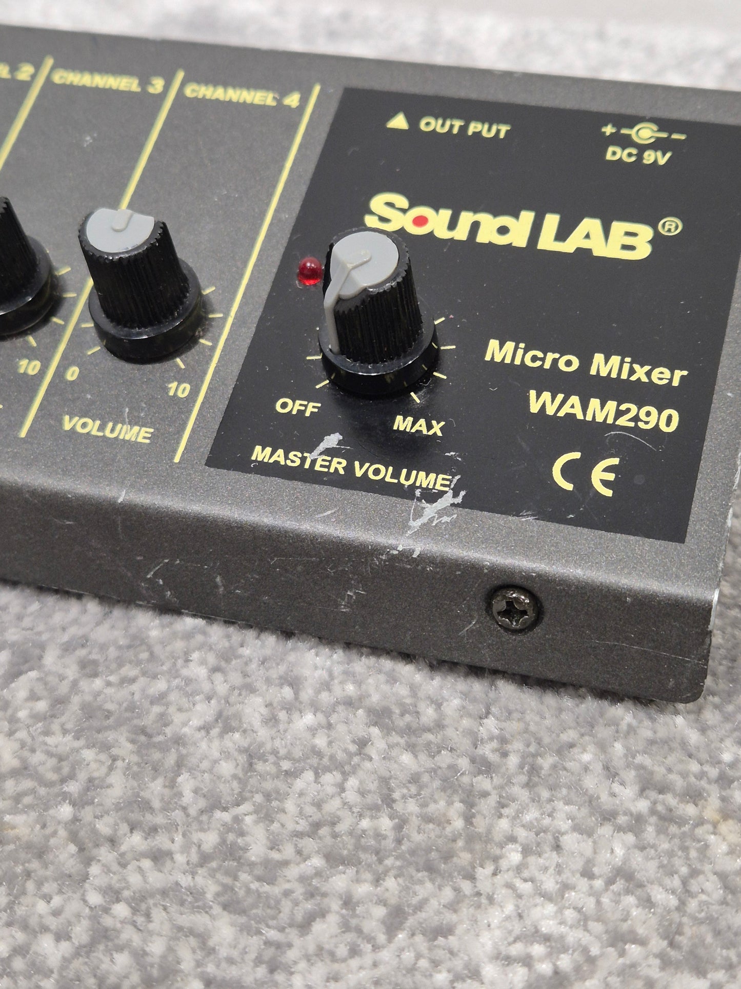Sound Lab WAM 290 Micro Mixer - 4-Channel Mono Mixer