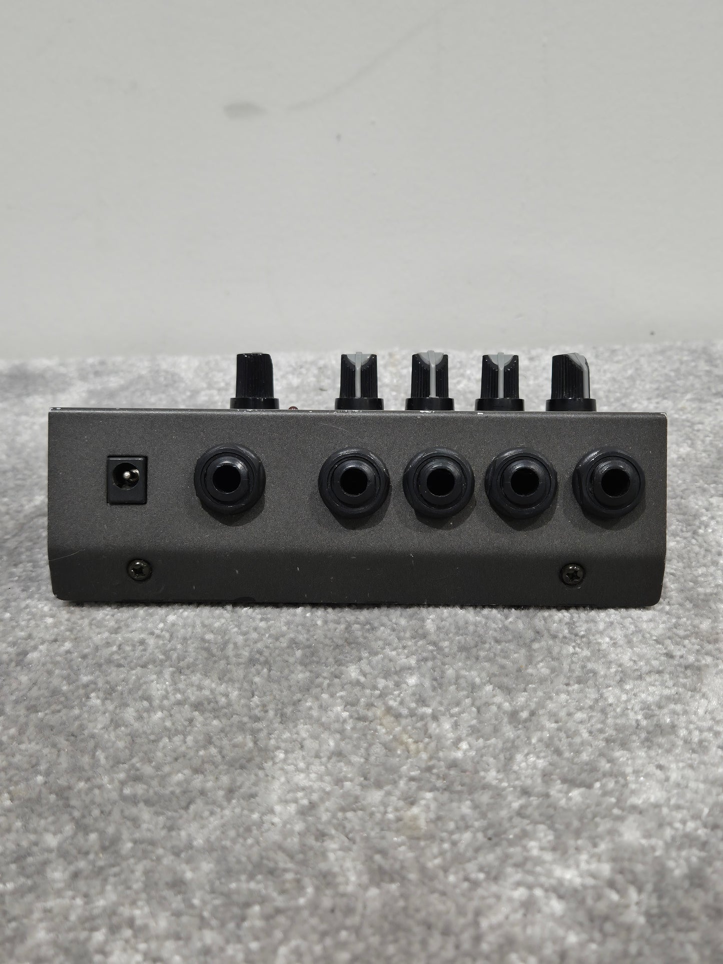 Sound Lab WAM 290 Micro Mixer - 4-Channel Mono Mixer
