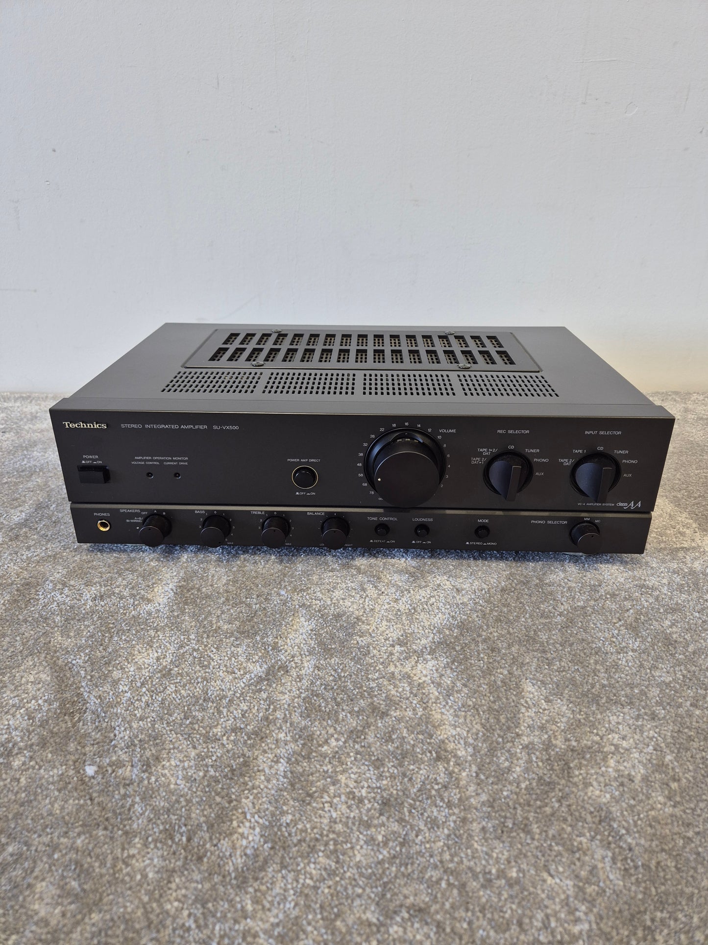 Technics SU-VX500 - 50-watt Stereo Integrated Amplifier - Excellent