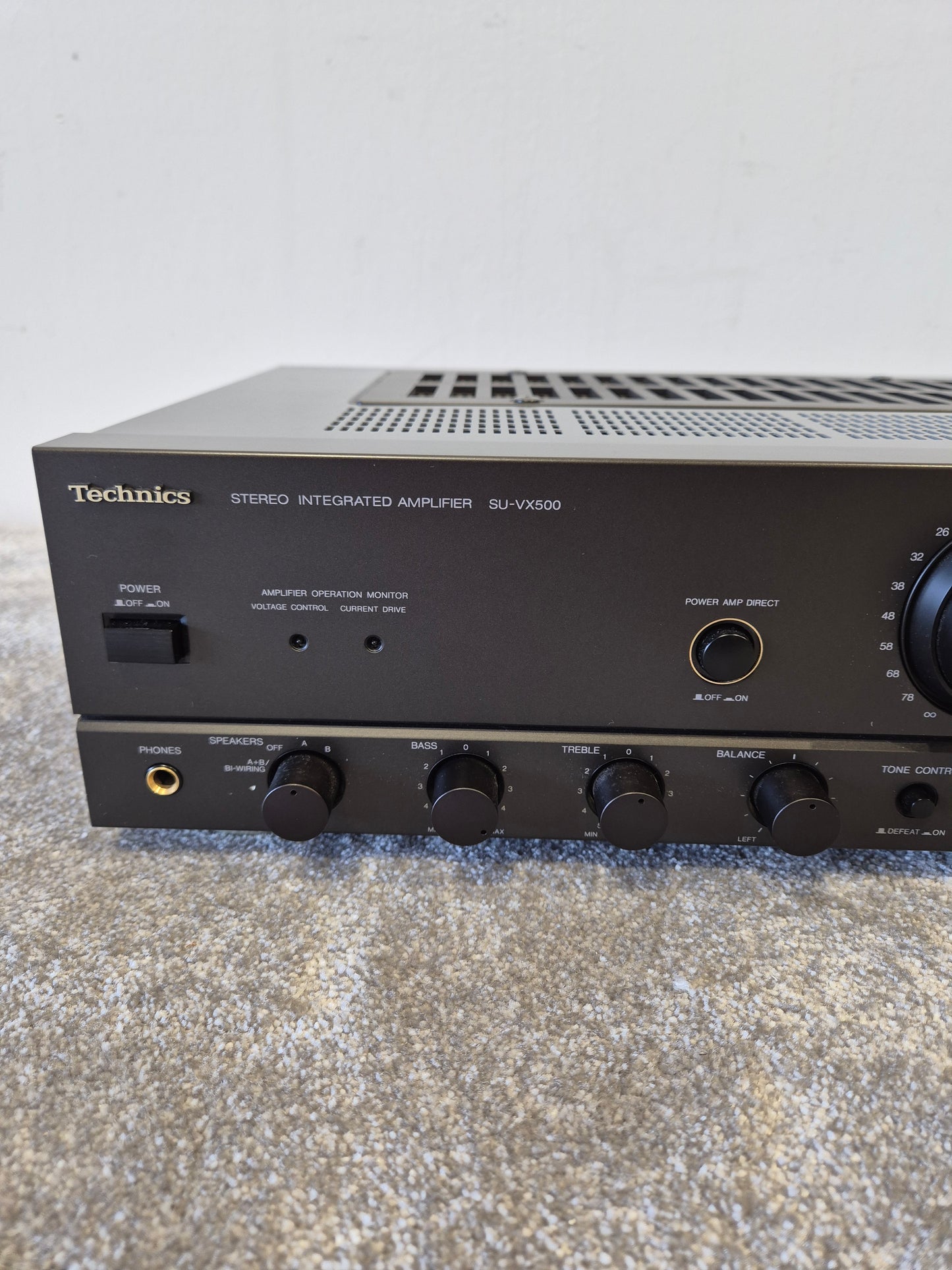 Technics SU-VX500 - 50-watt Stereo Integrated Amplifier - Excellent