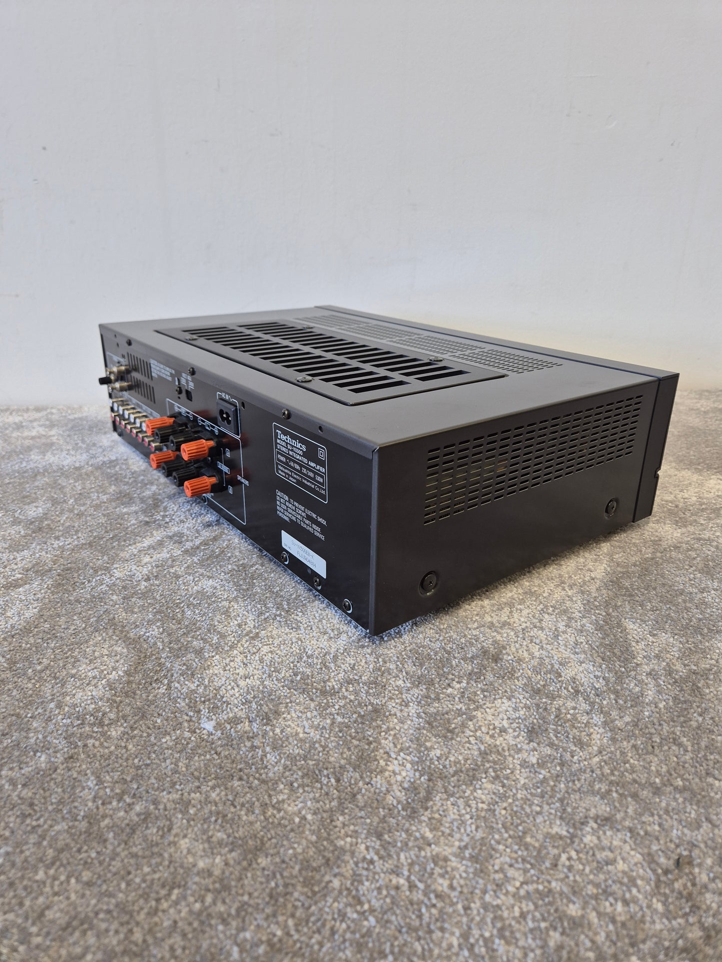 Technics SU-VX500 - 50-watt Stereo Integrated Amplifier - Excellent