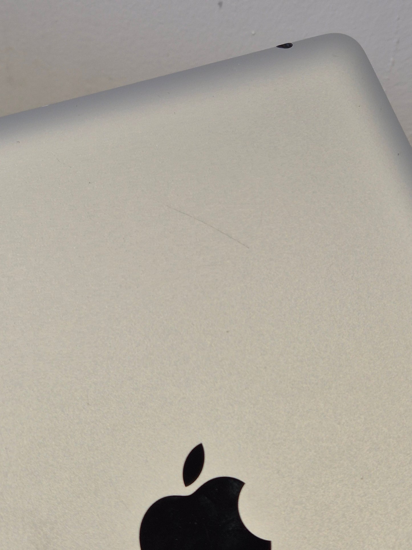 Apple iPad 2nd Gen - 9.7-inch 32GB w/ Original Box