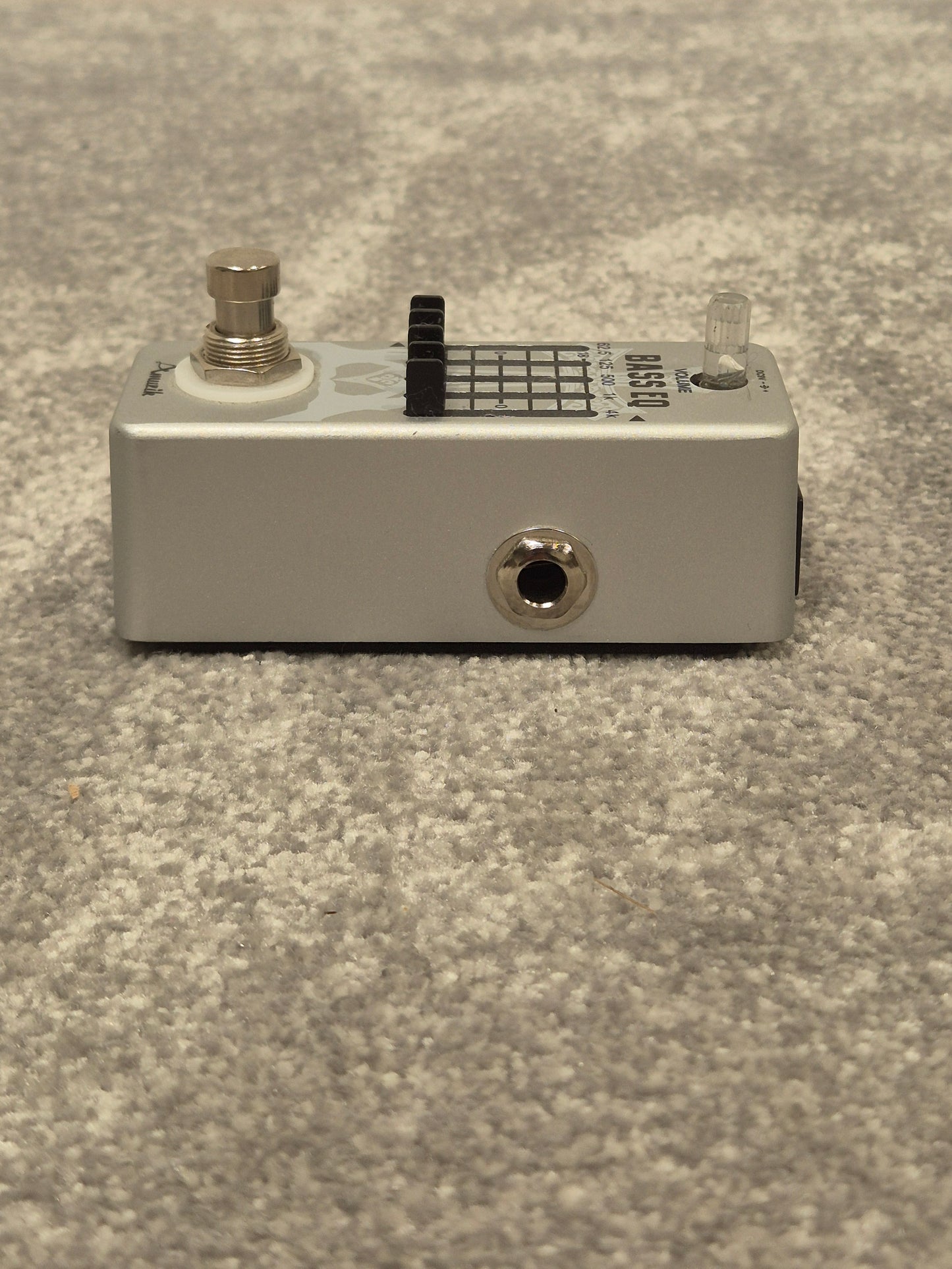 Amuzik Bass EQ Pedal - 5-Band Graphic Equalizer Pedal w/ Original Box