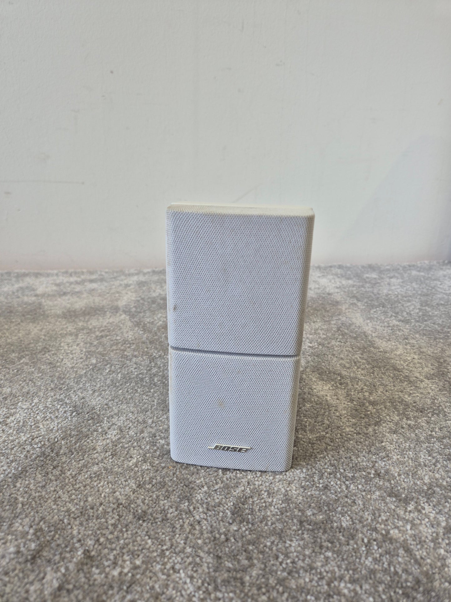 Bose Acoustimass 15 - 5.1 Channel Home Cinema - Woofer plus 5 Double Cube Speakers