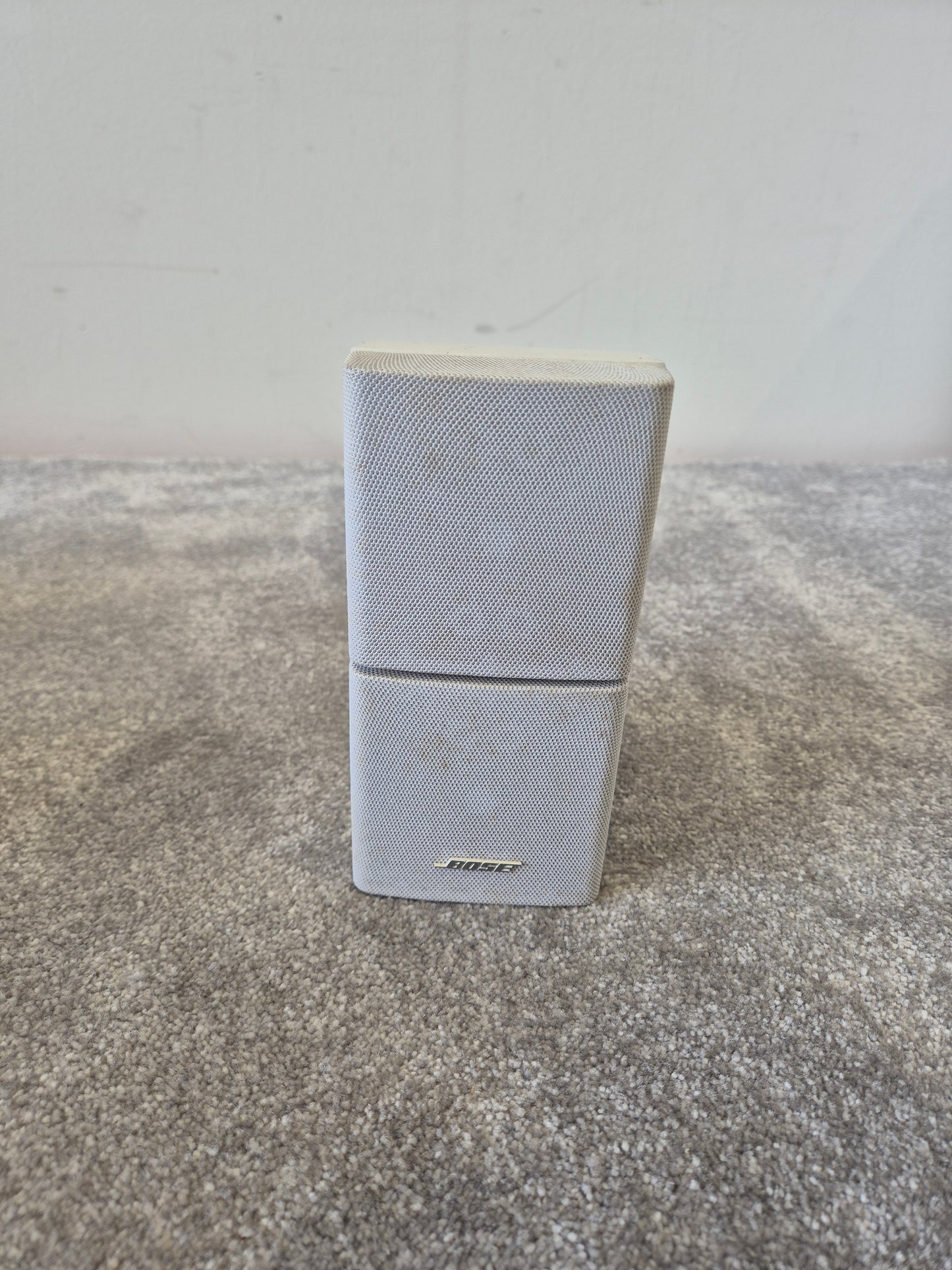 Bose Acoustimass 15 - 5.1 Channel Home Cinema - Woofer plus 5 Double Cube Speakers