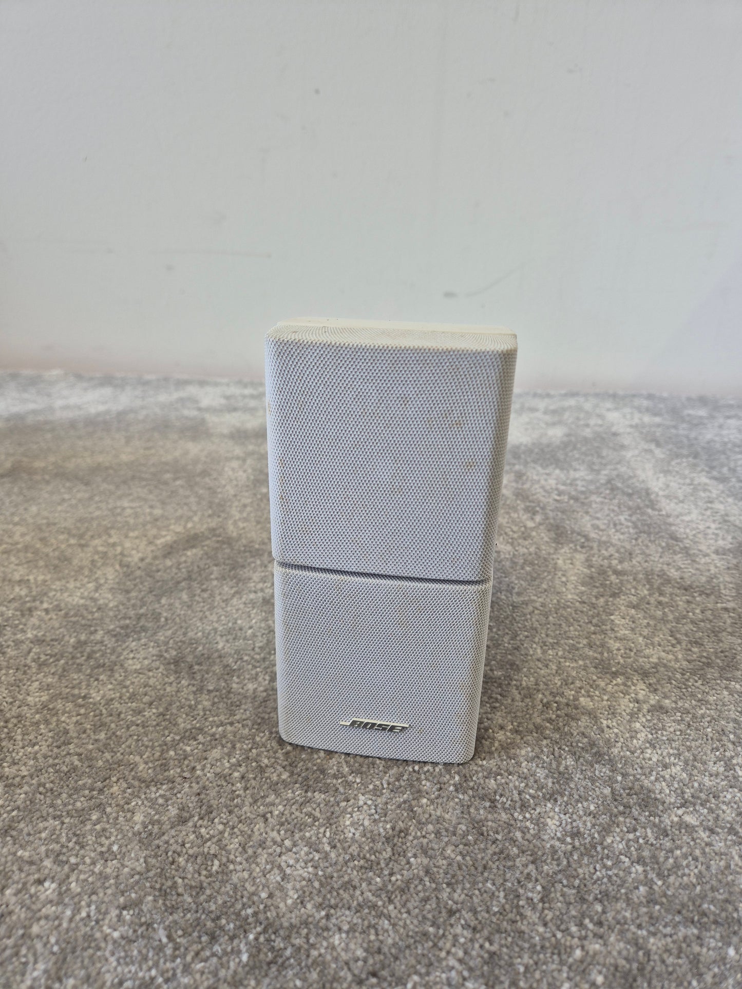 Bose Acoustimass 15 - 5.1 Channel Home Cinema - Woofer plus 5 Double Cube Speakers
