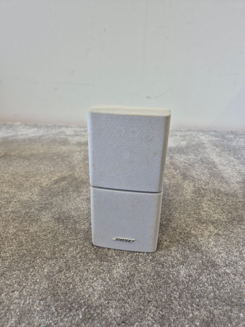 Bose Acoustimass 15 - 5.1 Channel Home Cinema - Woofer plus 5 Double Cube Speakers - image 12
