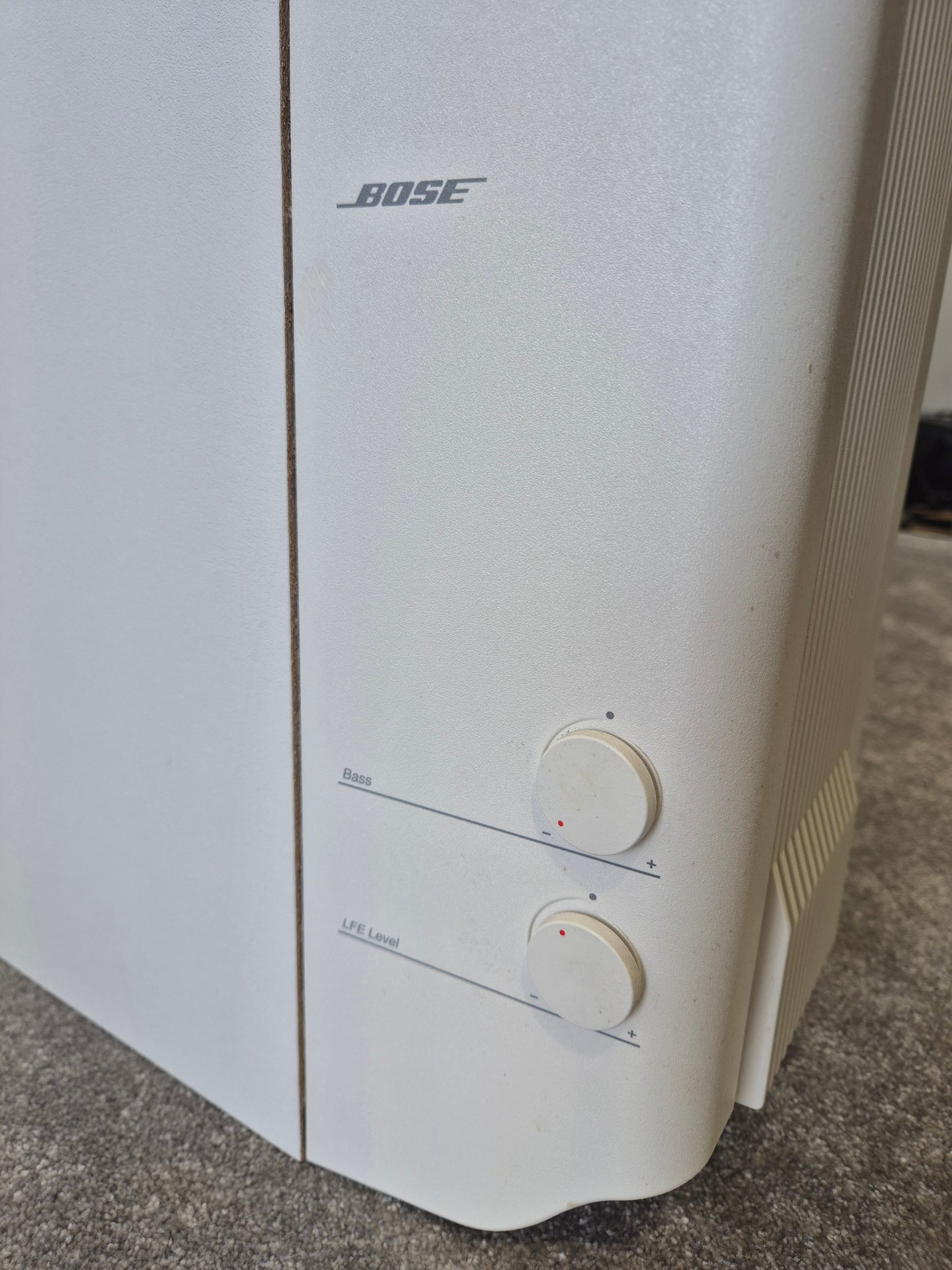 Bose Acoustimass 15 - 5.1 Channel Home Cinema - Woofer plus 5 Double Cube Speakers