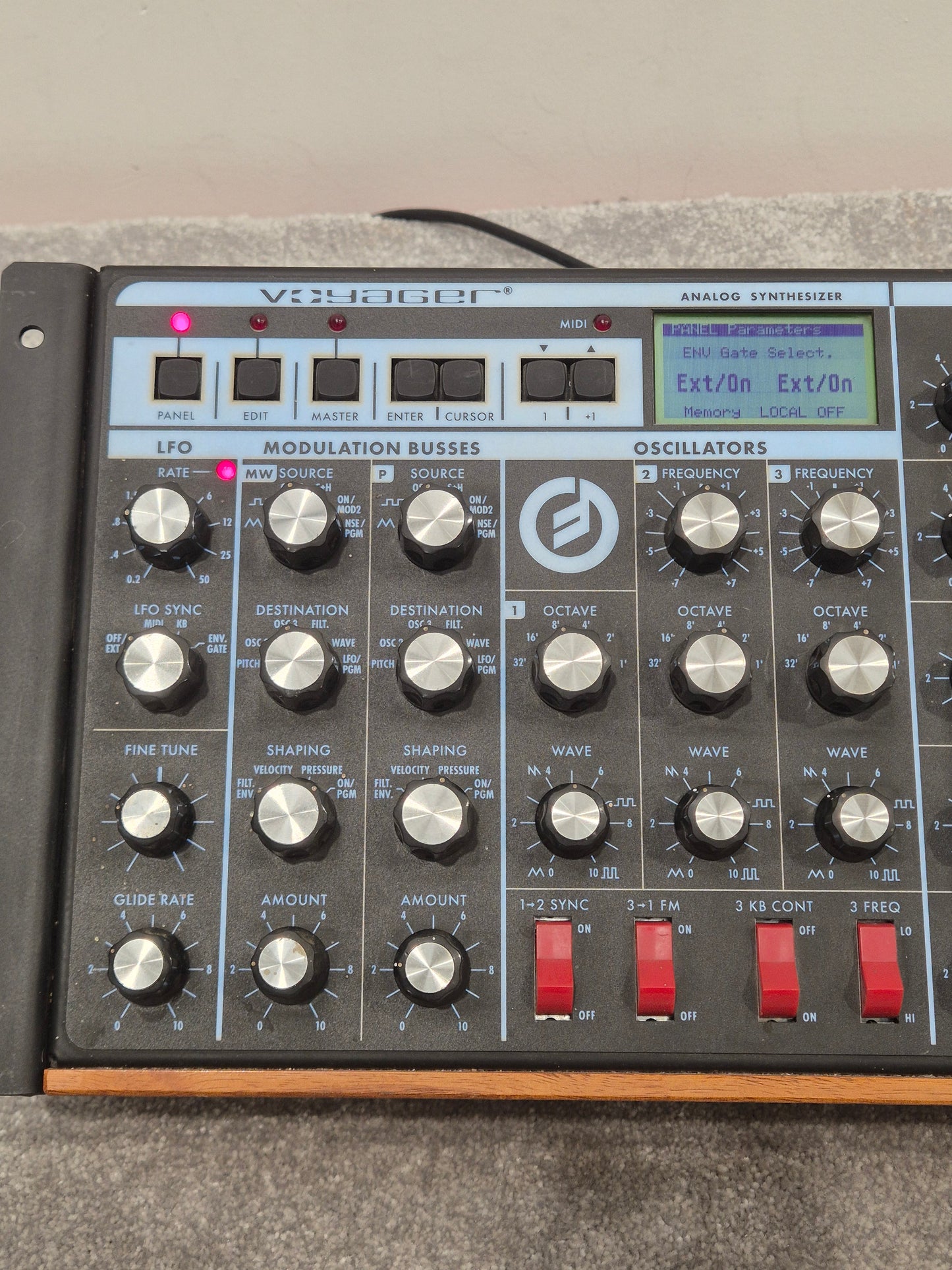 Moog Voyager RME - 5U Rack Mount Synthesizer