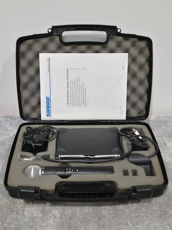 Shure T4N/SM58 - Wireless Microphone System w/ Case - Excellent
