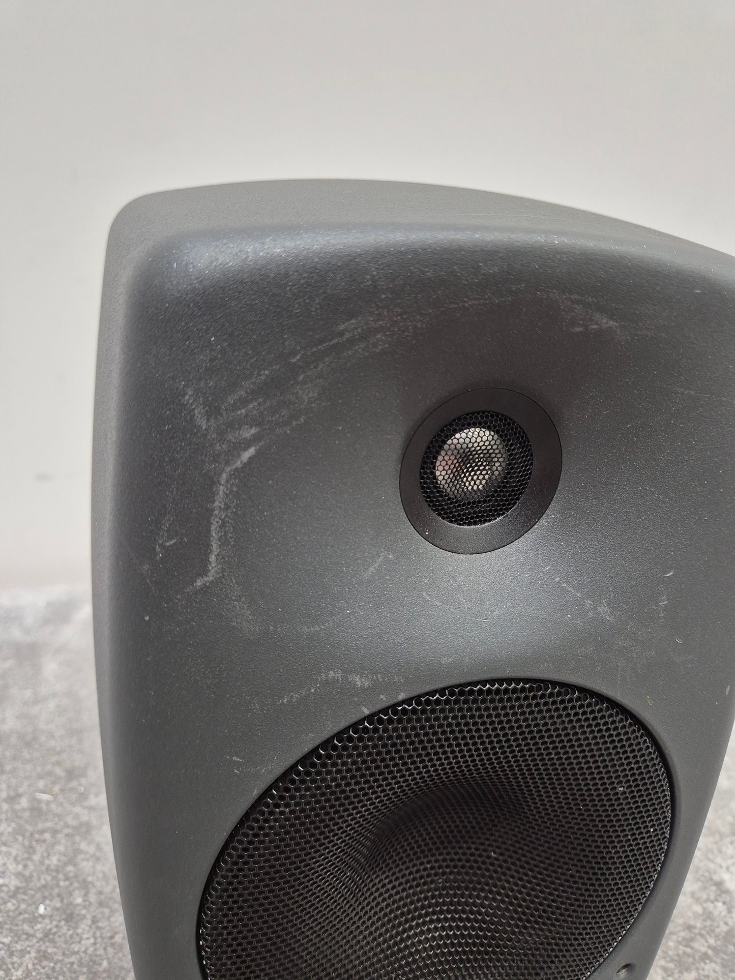 Genelec 8030A - Bi-Amplified Studio Monitor