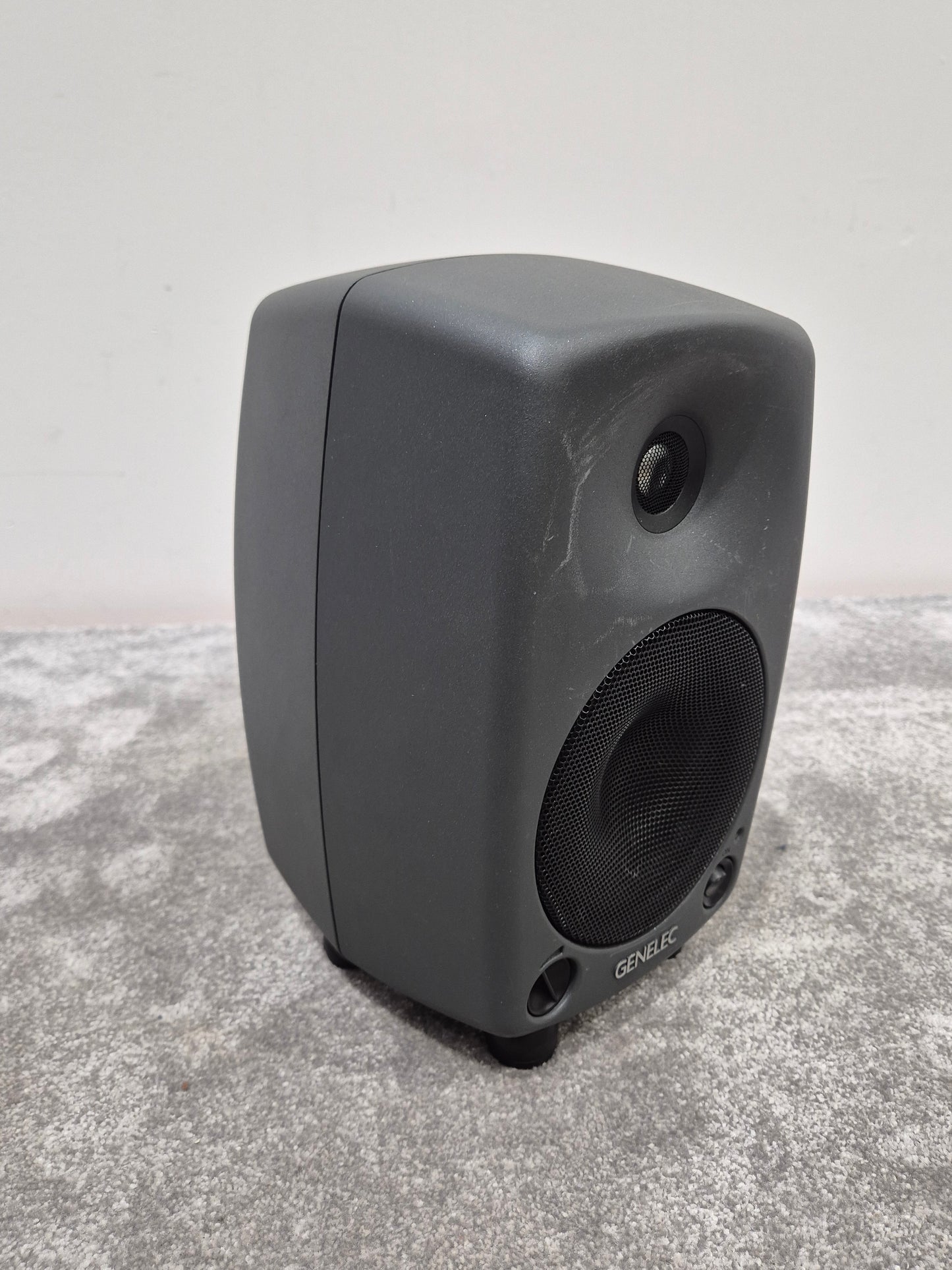 Genelec 8030A - Bi-Amplified Studio Monitor