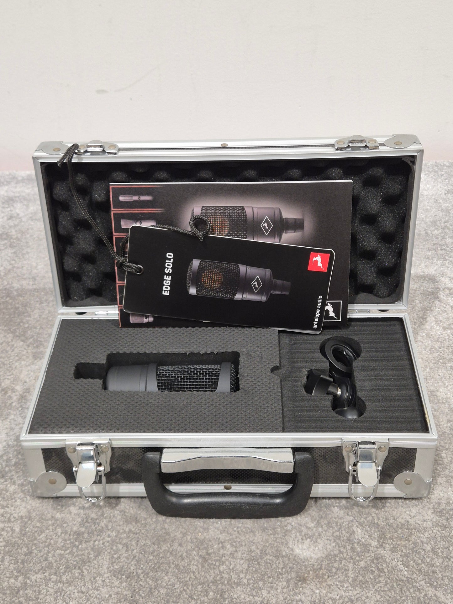 Antelope Audio Edge Solo - Versatile Condenser Microphone w/ Case