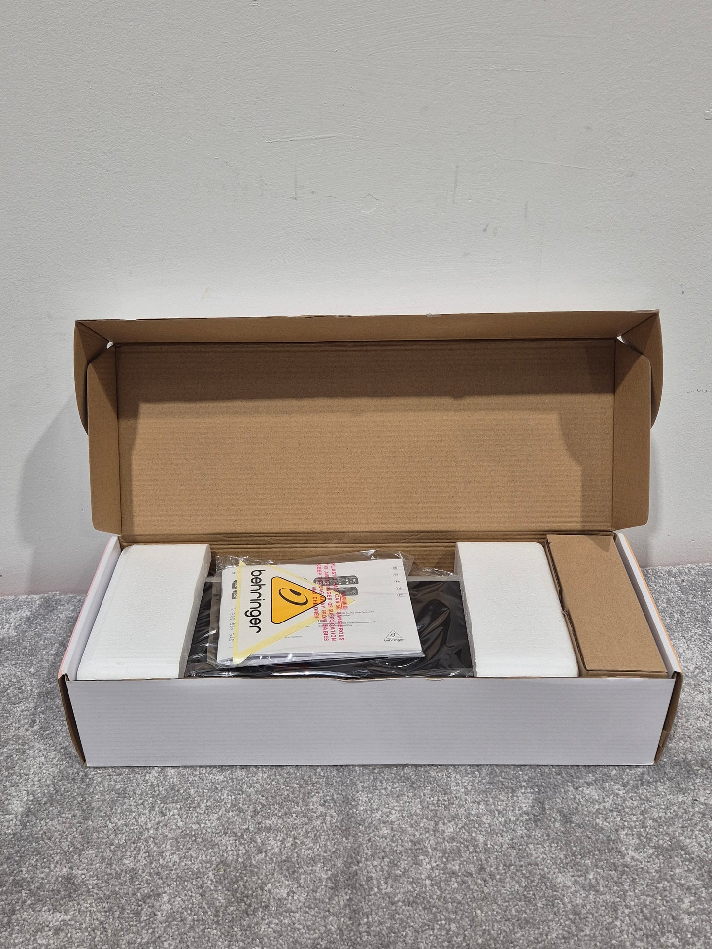 Behringer U-PHORIA UMC404HD - Versatile Audio Interface (New)