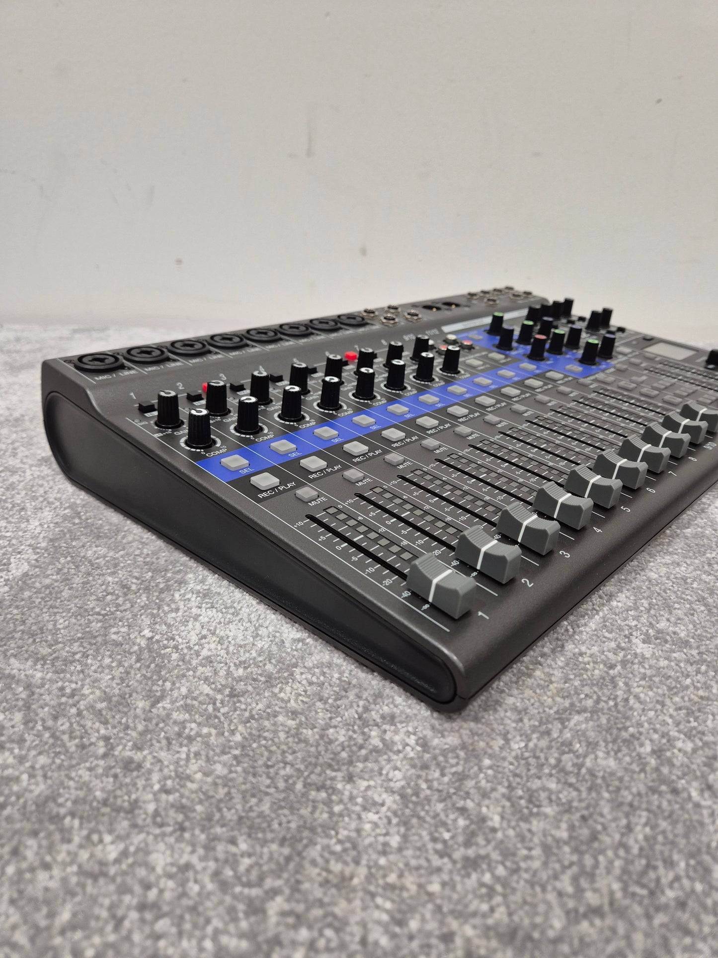 Zoom LiveTrack L12 - Digital Mixer and Multitrack Recorder w/ Original Box
