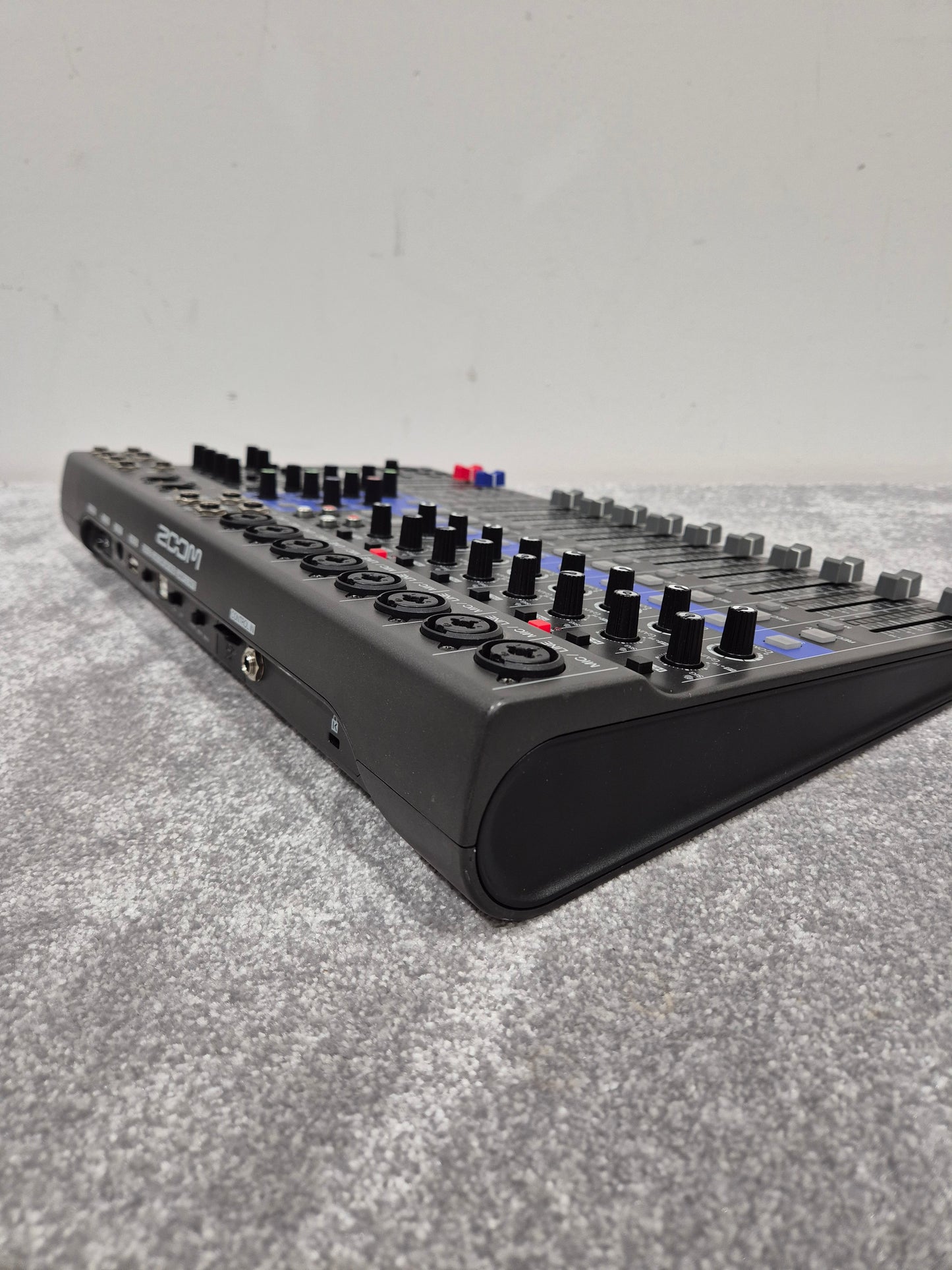 Zoom LiveTrack L12 - Digital Mixer and Multitrack Recorder w/ Original Box