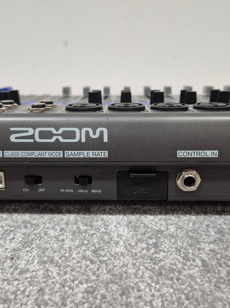 Zoom LiveTrack L12 - Digital Mixer and Multitrack Recorder w/ Original Box - image 8