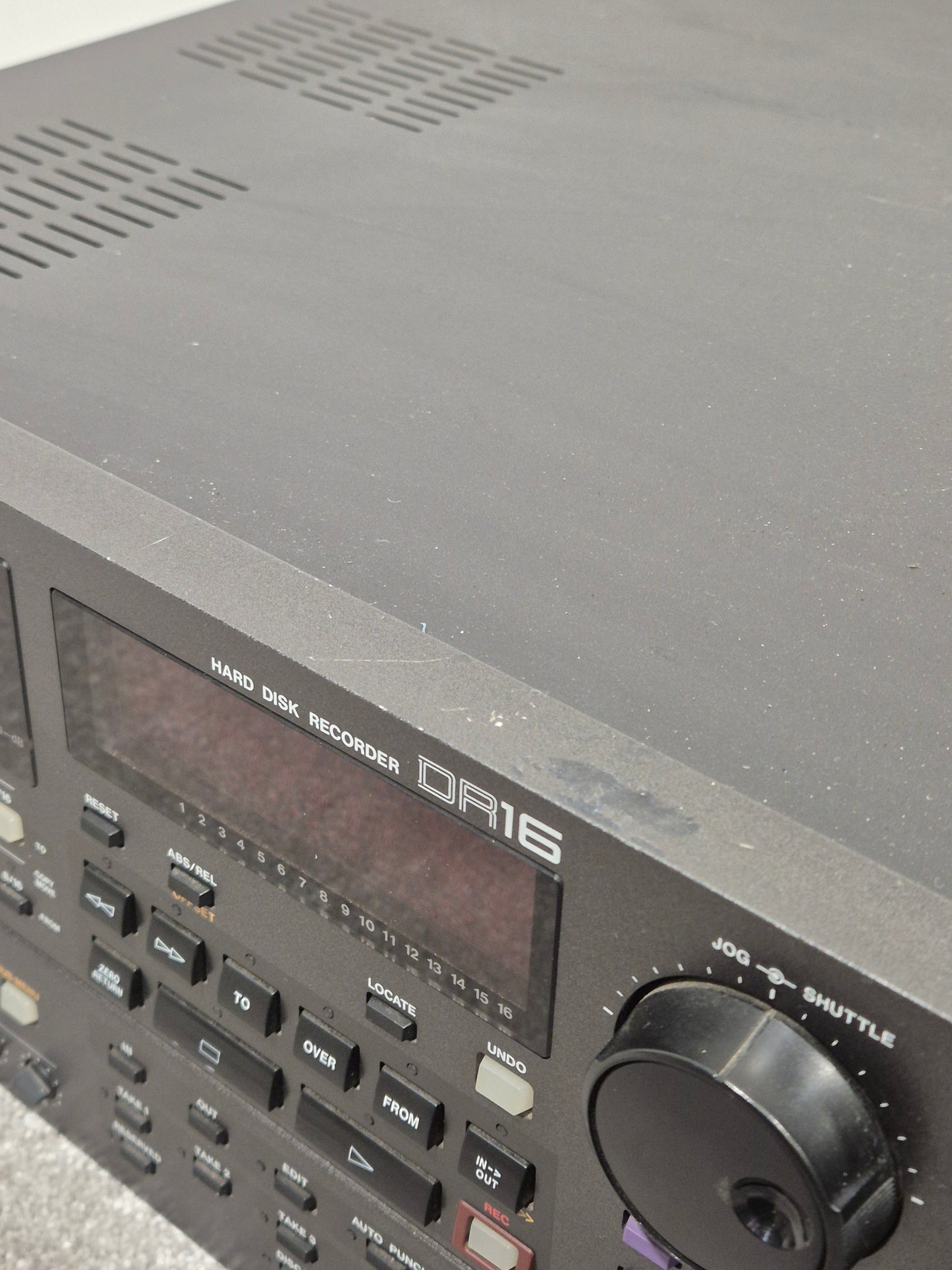 Akai DR16 - 16-Track Digital Hard Disk Recorder