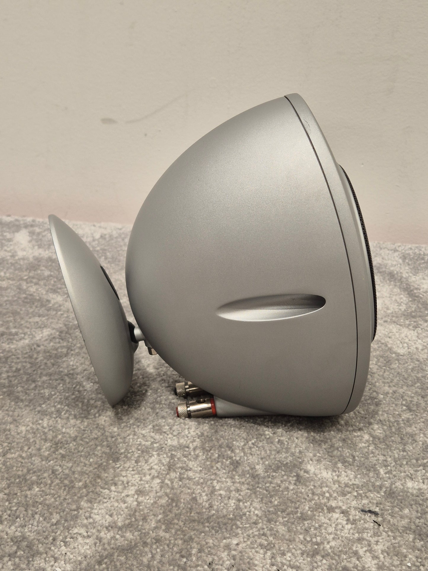 KEF HTS2001 - Satellite Speaker - Excellent