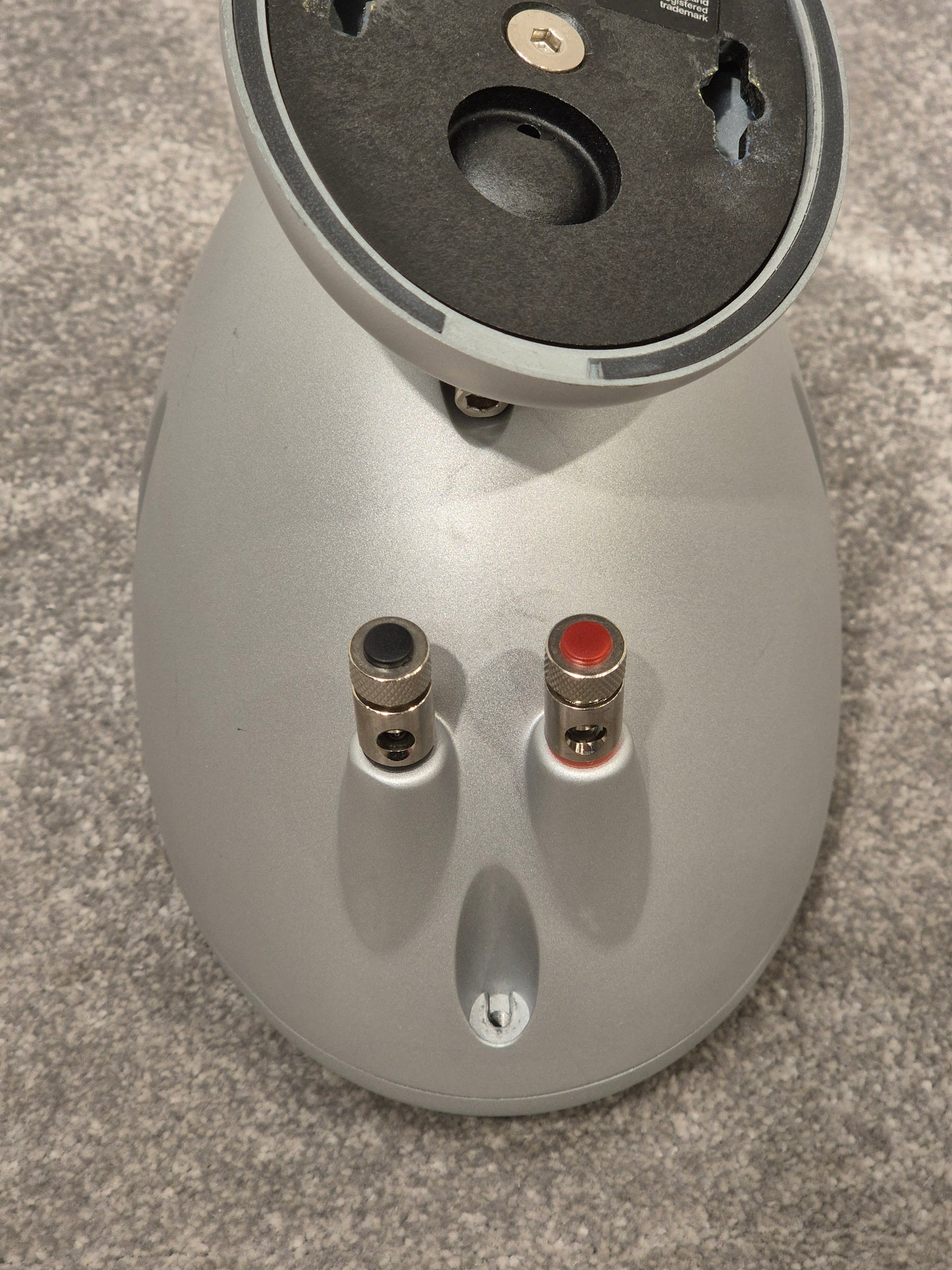 KEF HTS2001 - Satellite Speaker - Excellent