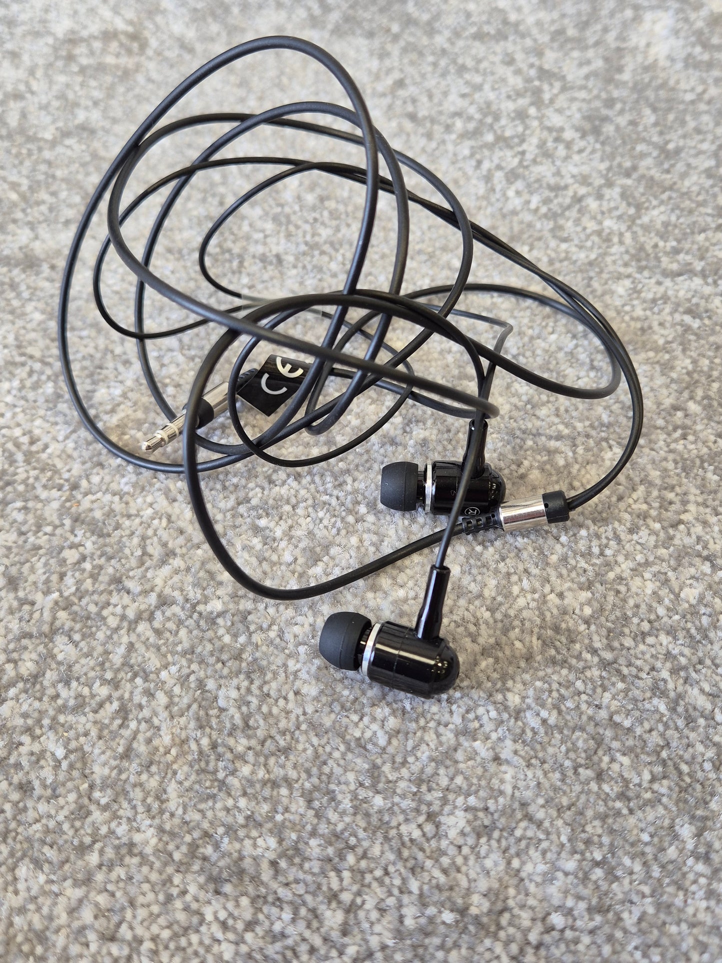 LD Systems MEIONE - In Ear Monitoring System w/ Case - Very Good